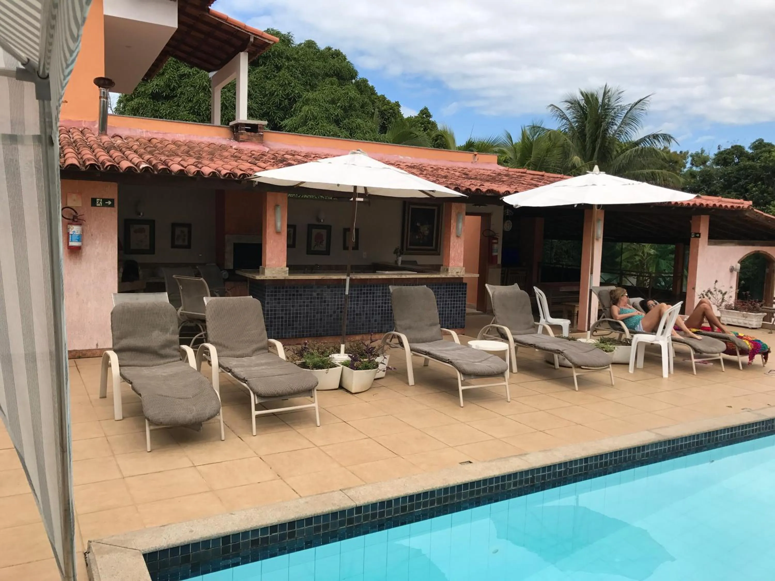 Swimming pool in Pousada Doce Vida Guarapari