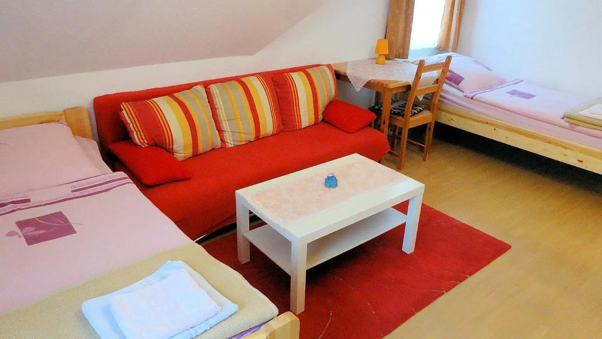 Charmantes Apartment in Mittelfeld Charmantes Apartment in Mittelfeld