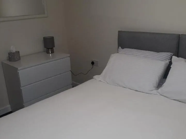 Bedroom, Bed in Stonefield Rooms