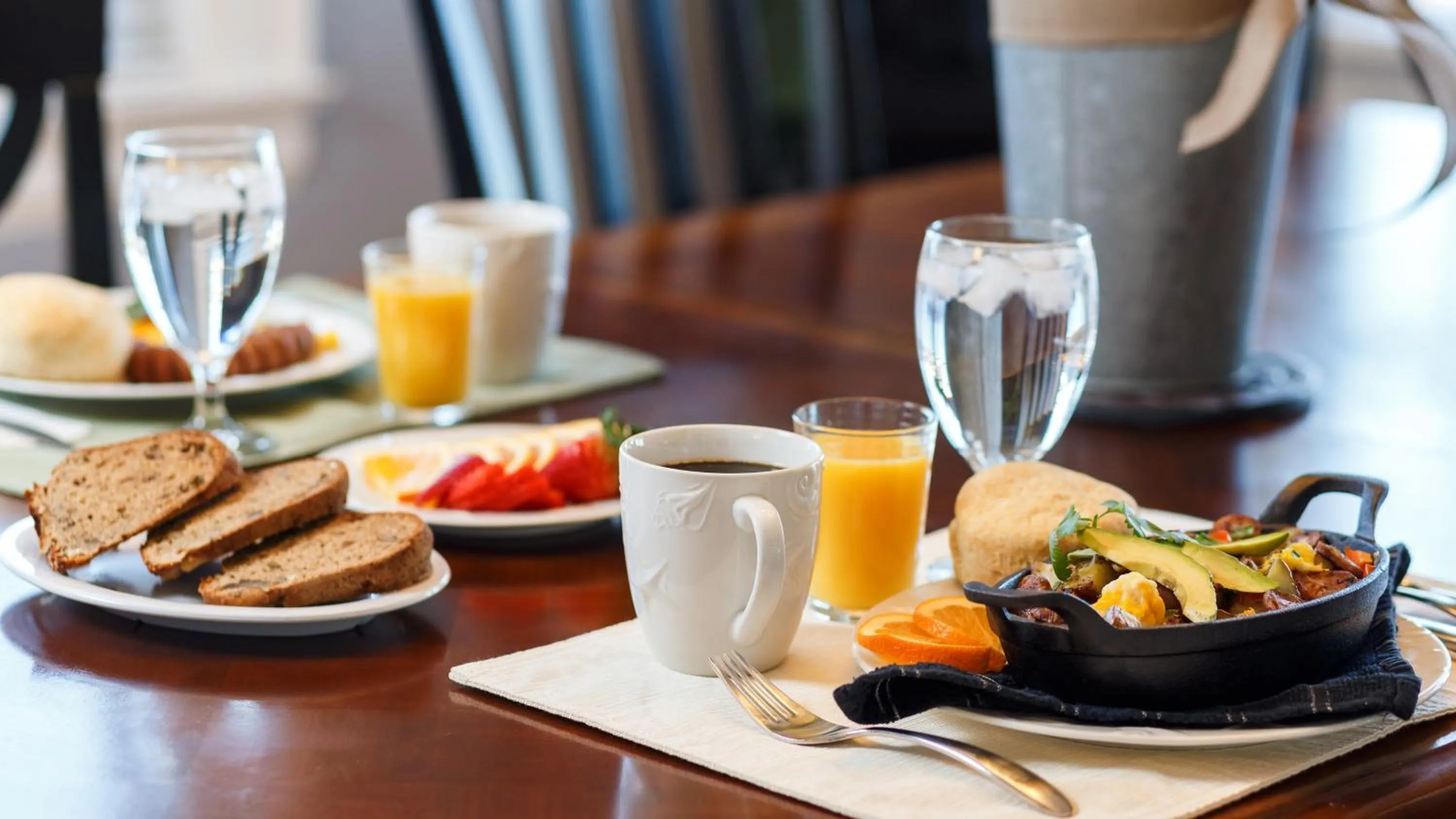 American breakfast in Nantucket Inn - Anacortes