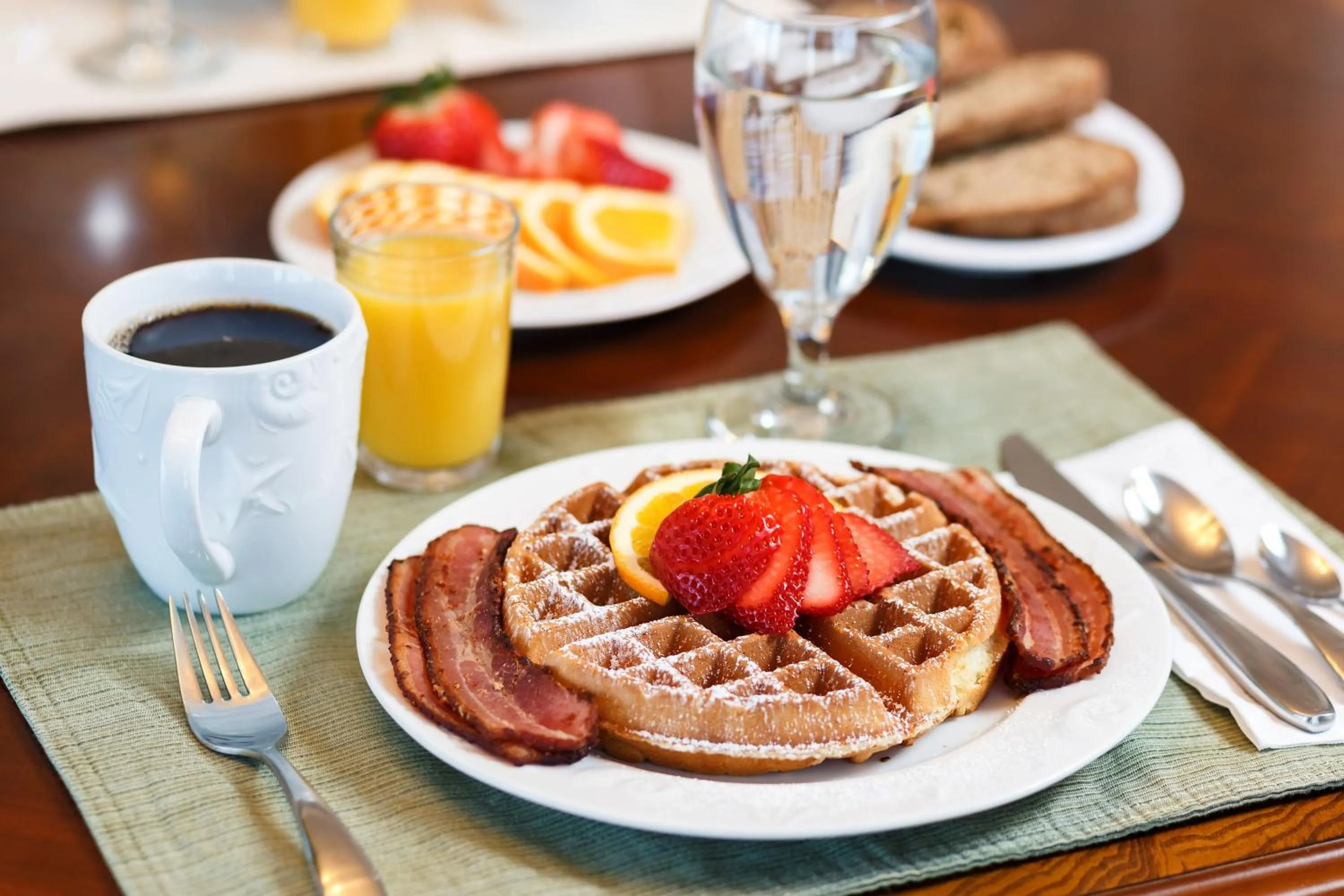 American breakfast in Nantucket Inn - Anacortes