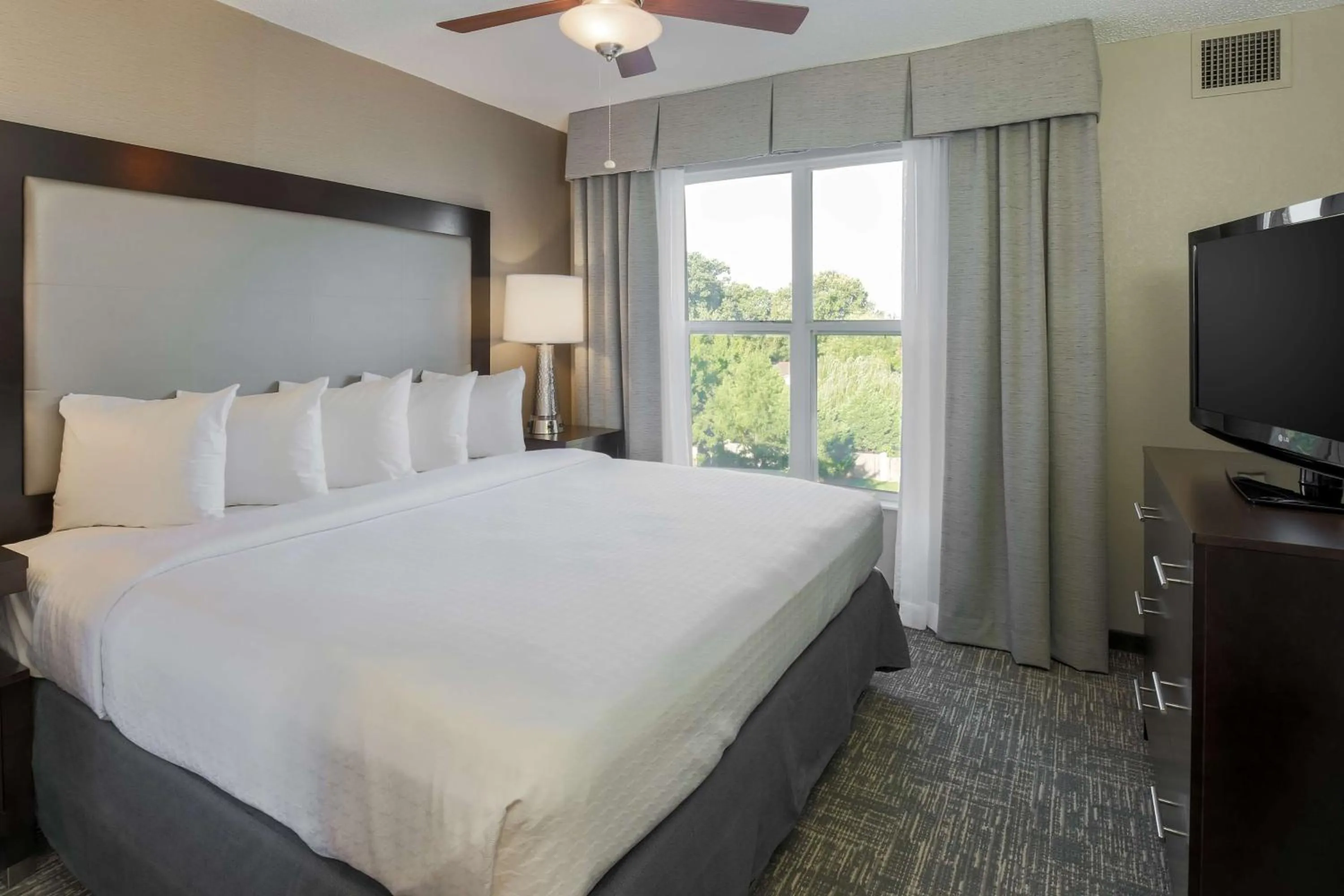 Bed in Homewood Suites by Hilton Southwind - Hacks Cross