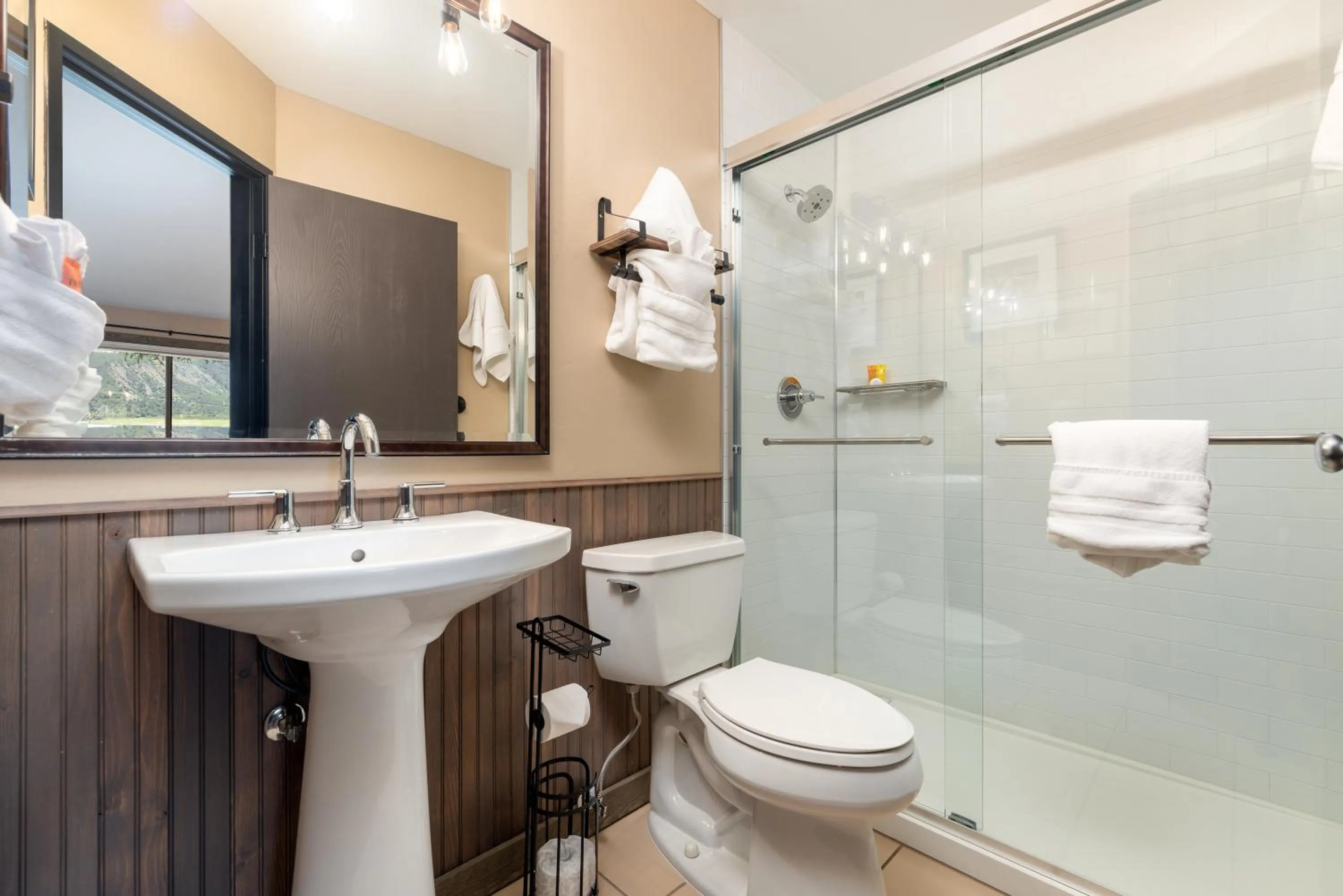 Bathroom in MTN Lodge Ridgway