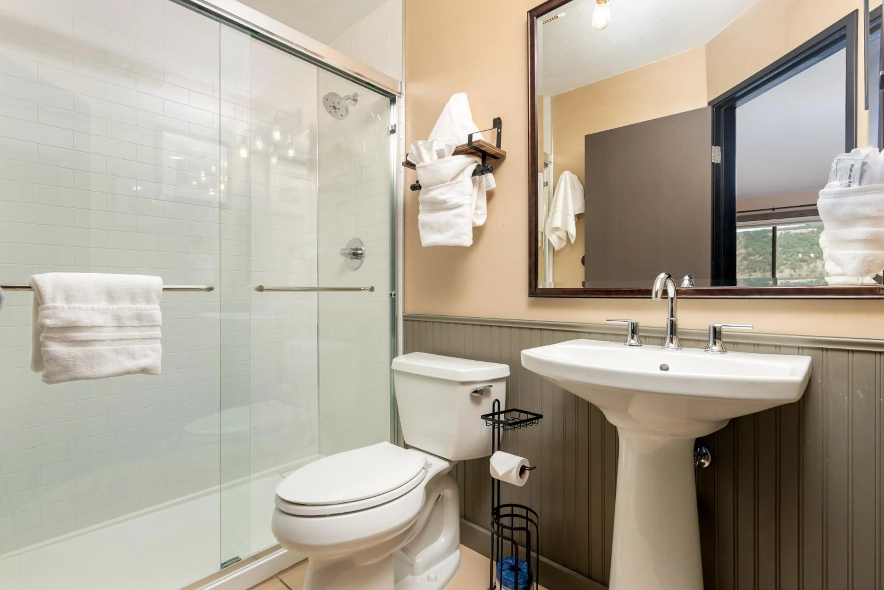 Bathroom in MTN Lodge Ridgway
