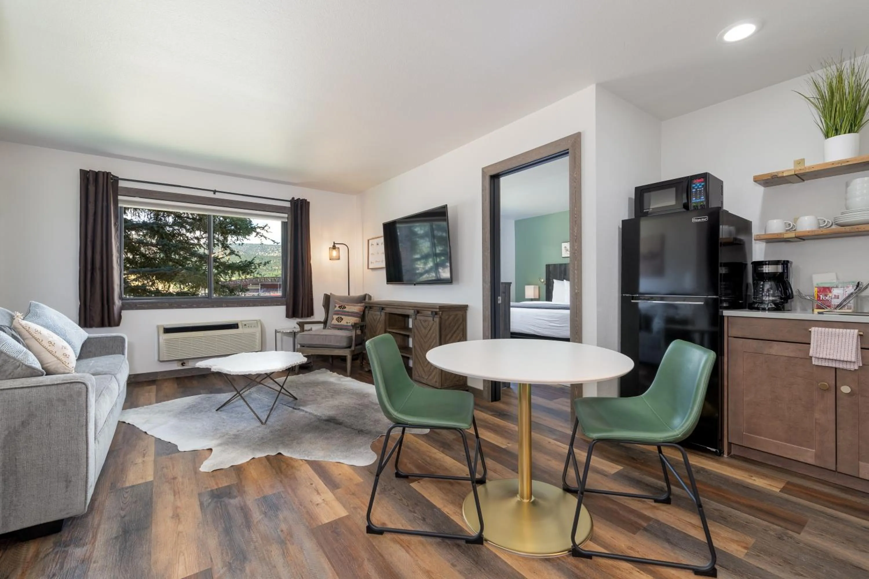 Kitchen or kitchenette in MTN Lodge Ridgway