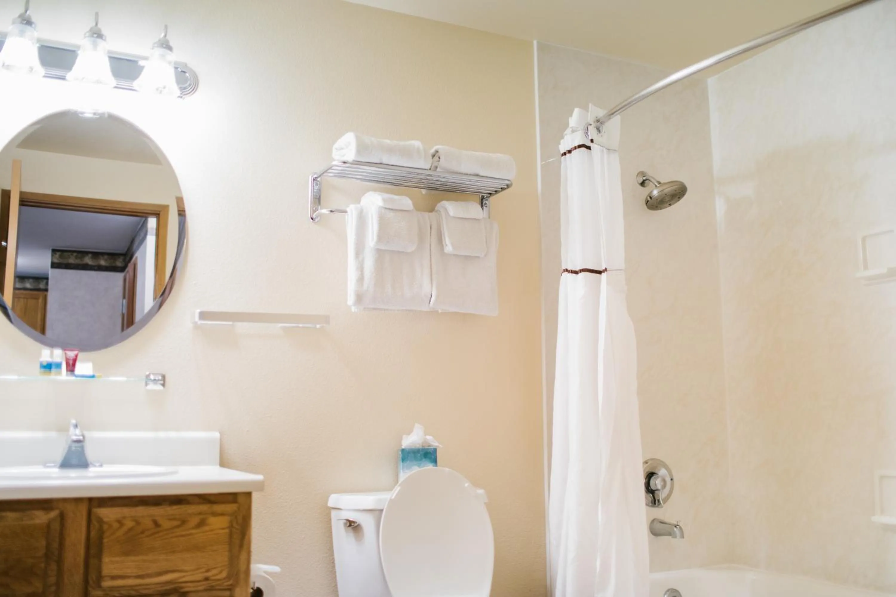 Bathroom in Friday Harbor Suites
