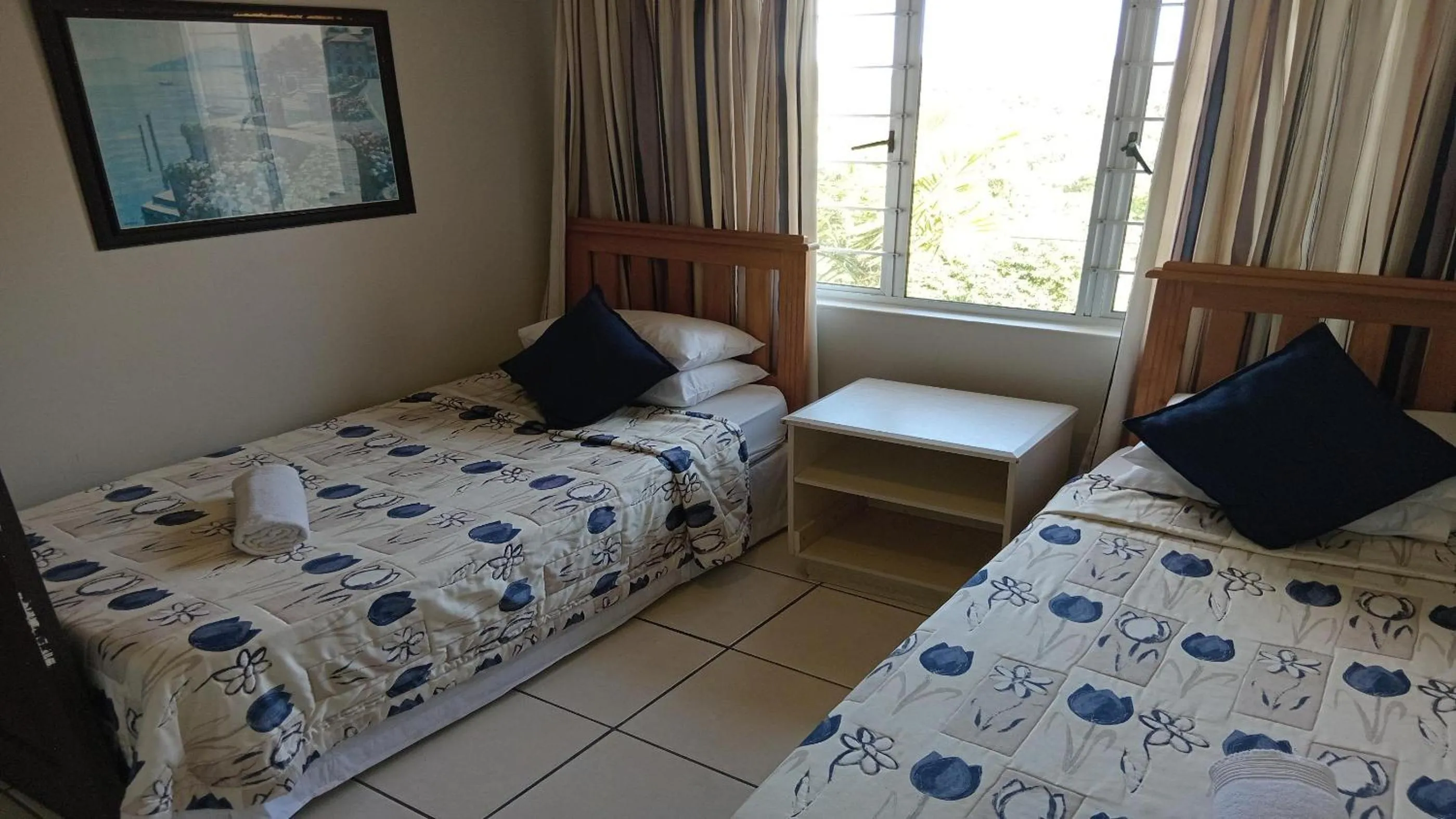 Bed in Sunrise Beach Resort