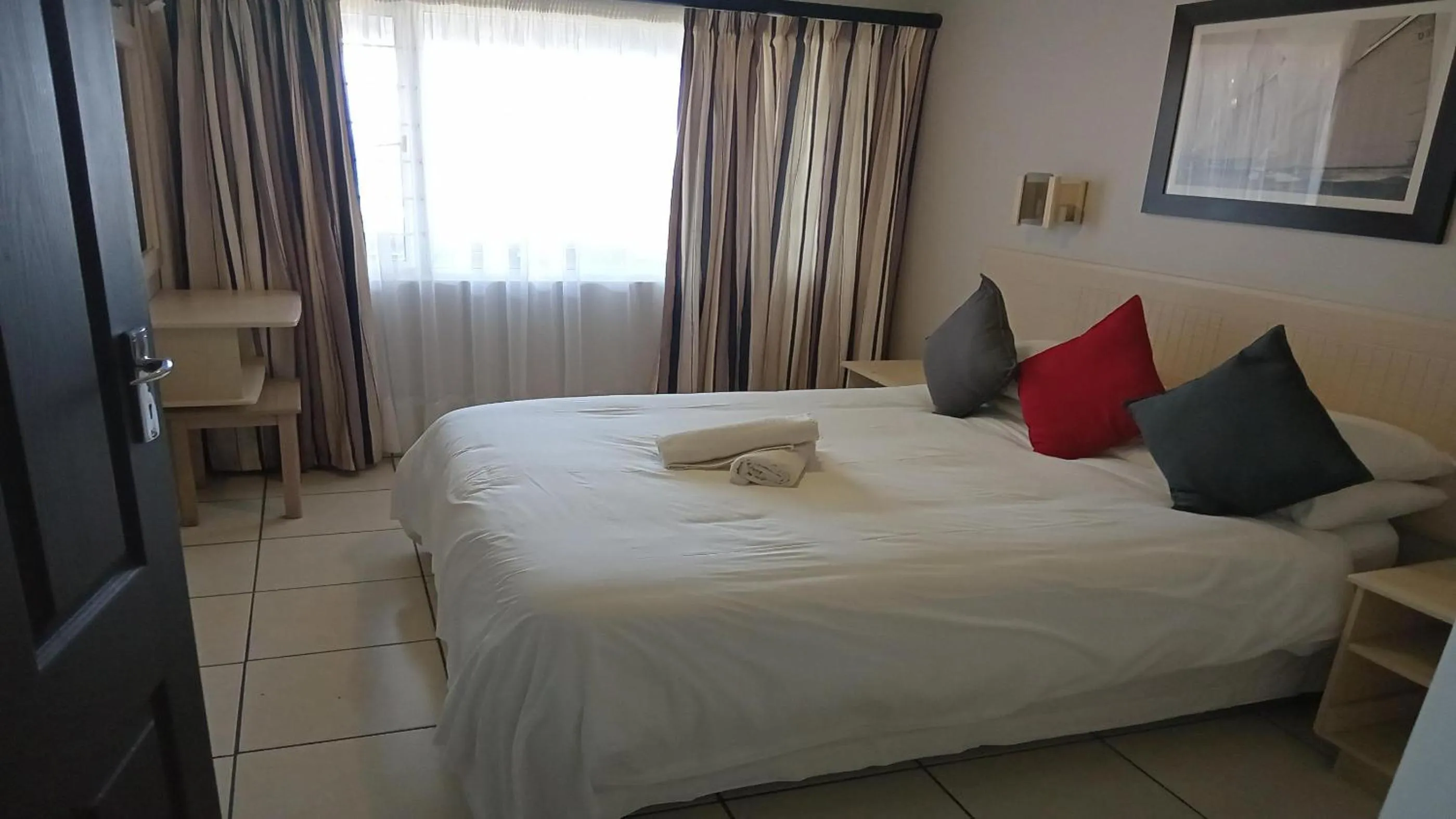 Bed in Sunrise Beach Resort