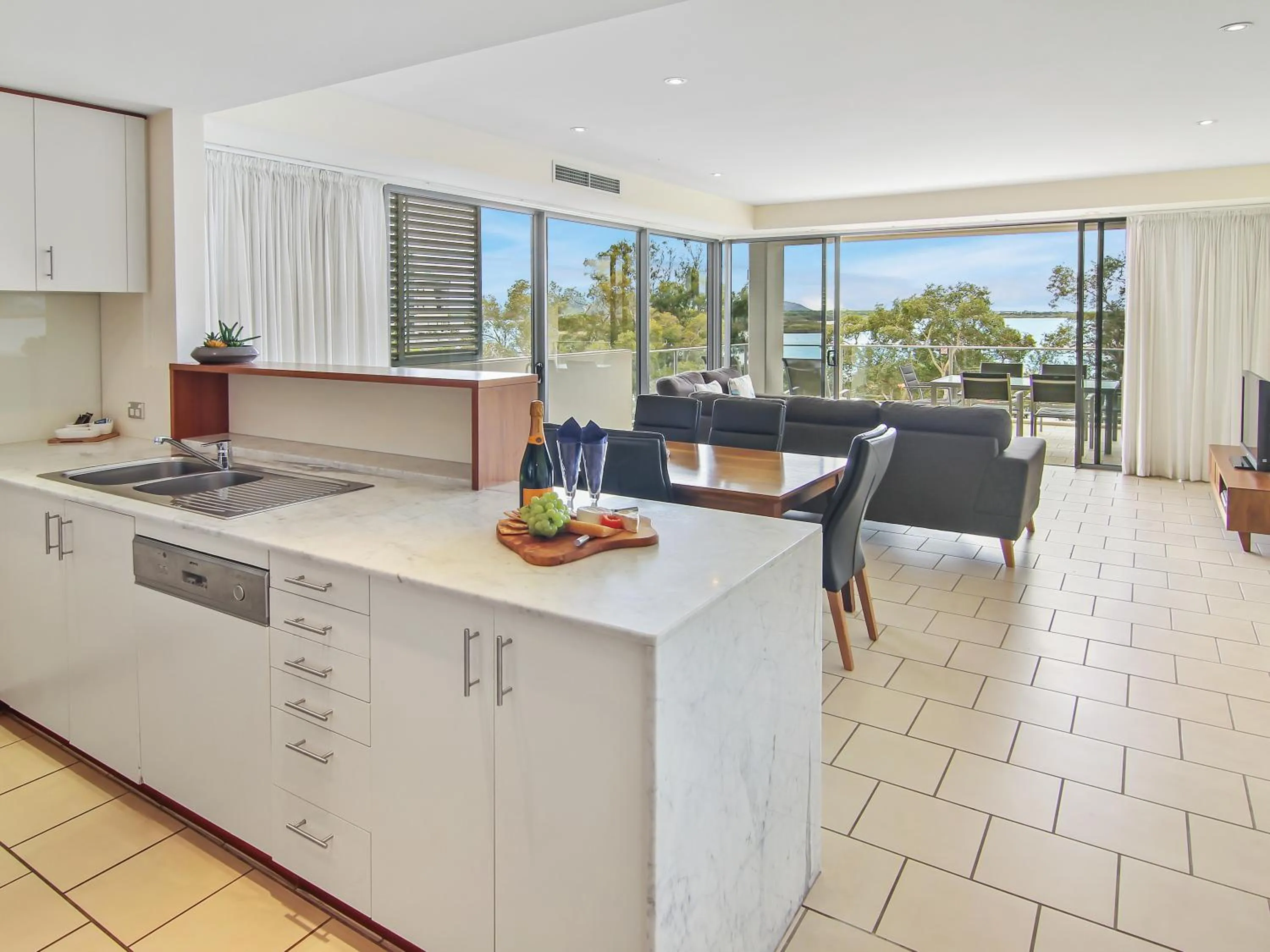 Space Holiday Apartments