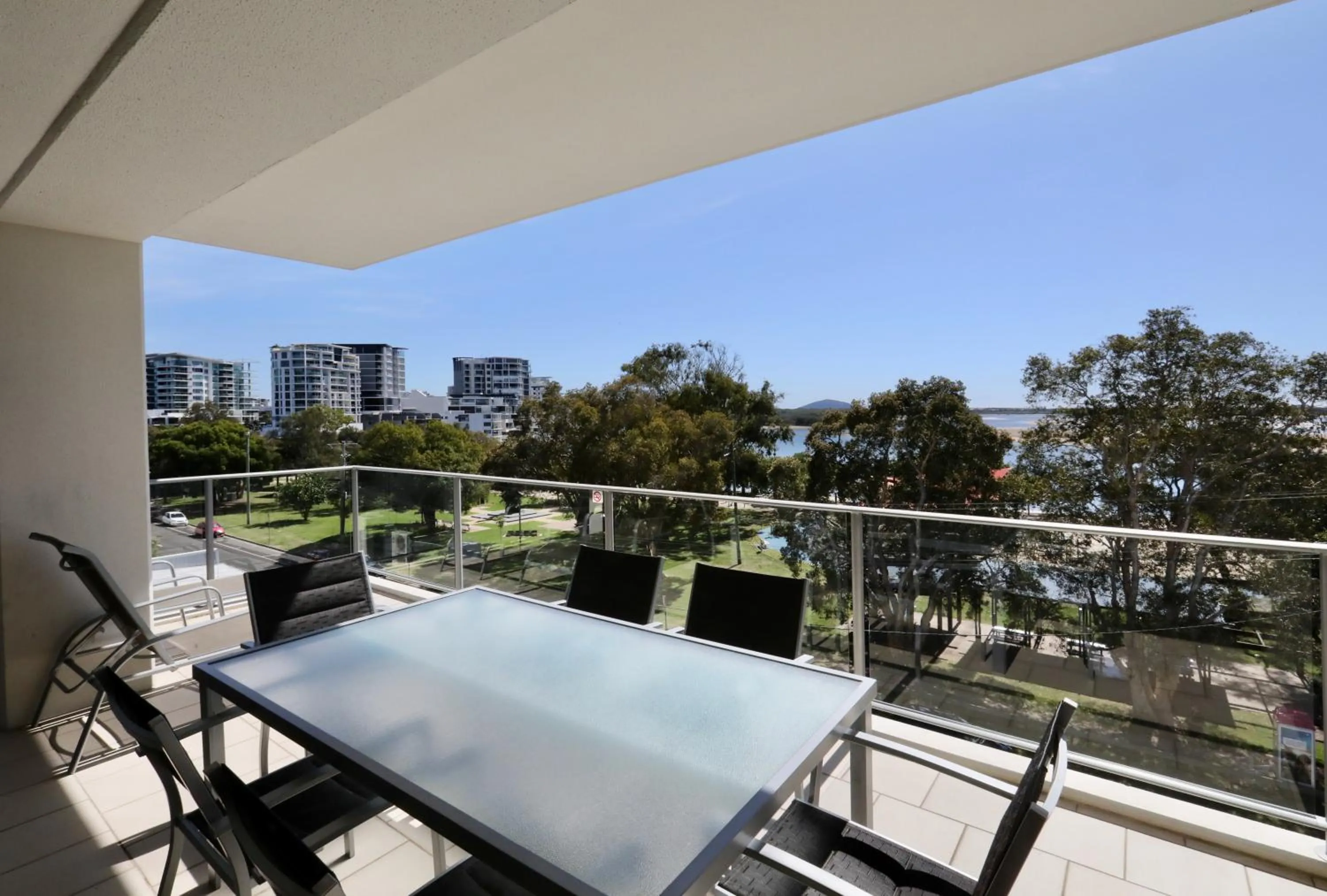 Space Holiday Apartments