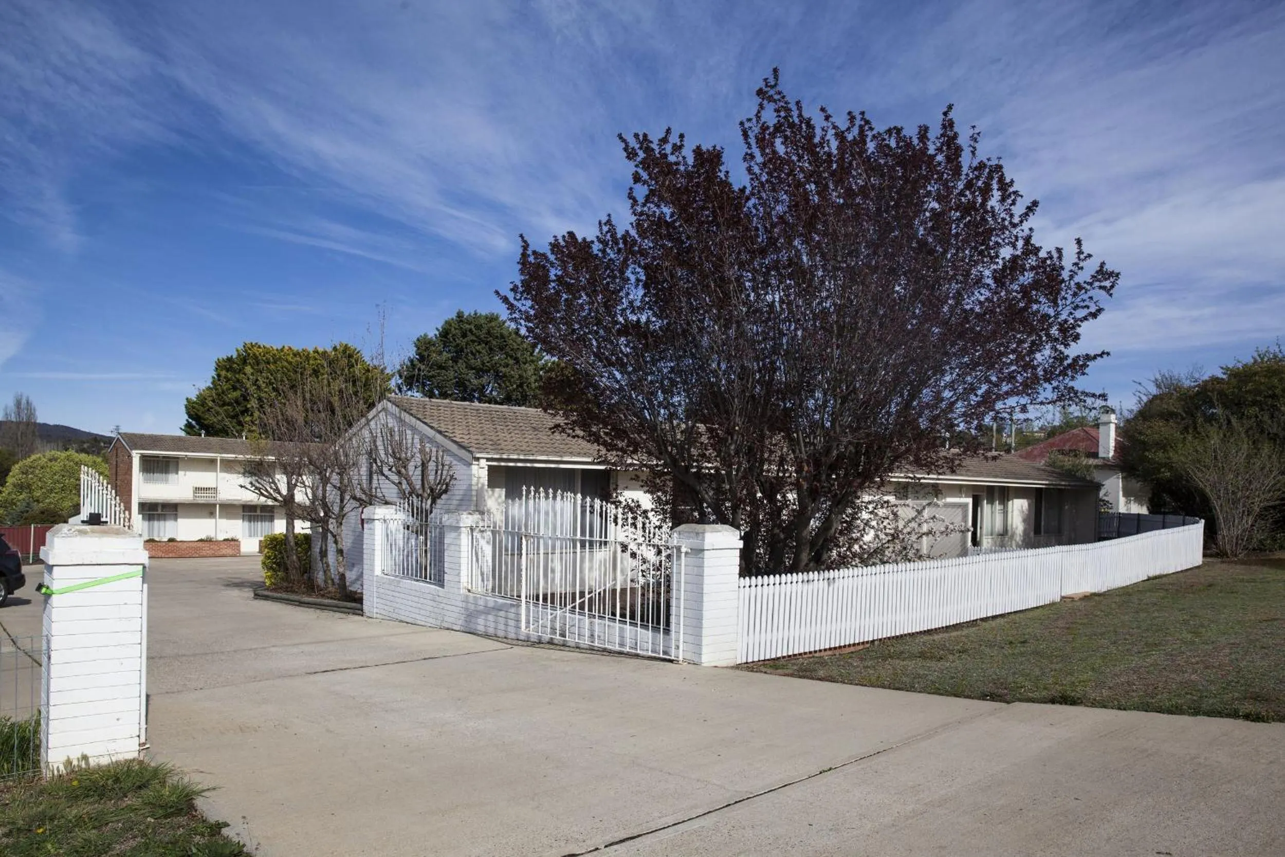 Garden in Redhill Cooma Motor Inn