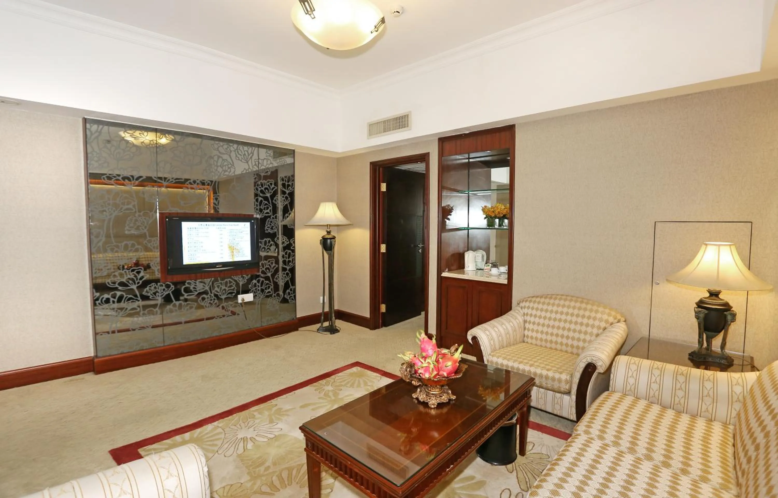 Seating area in Grand Palace Hotel - Grand Hotel Management Group - Free shuttle bus to Canton Fair during Canton Fair period