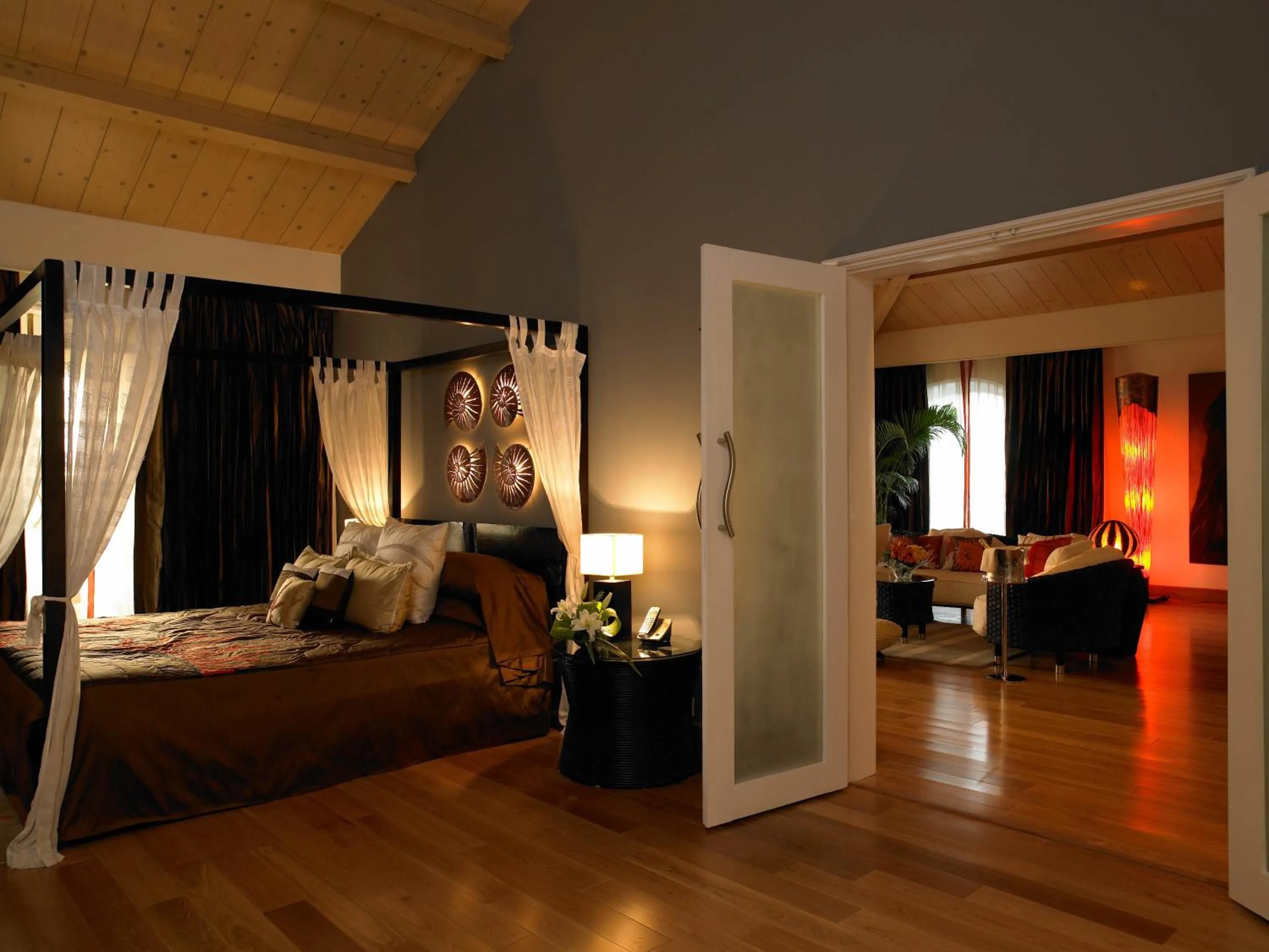 Bedroom, Bed in The Zuri White Sands, Goa Resort & Casino