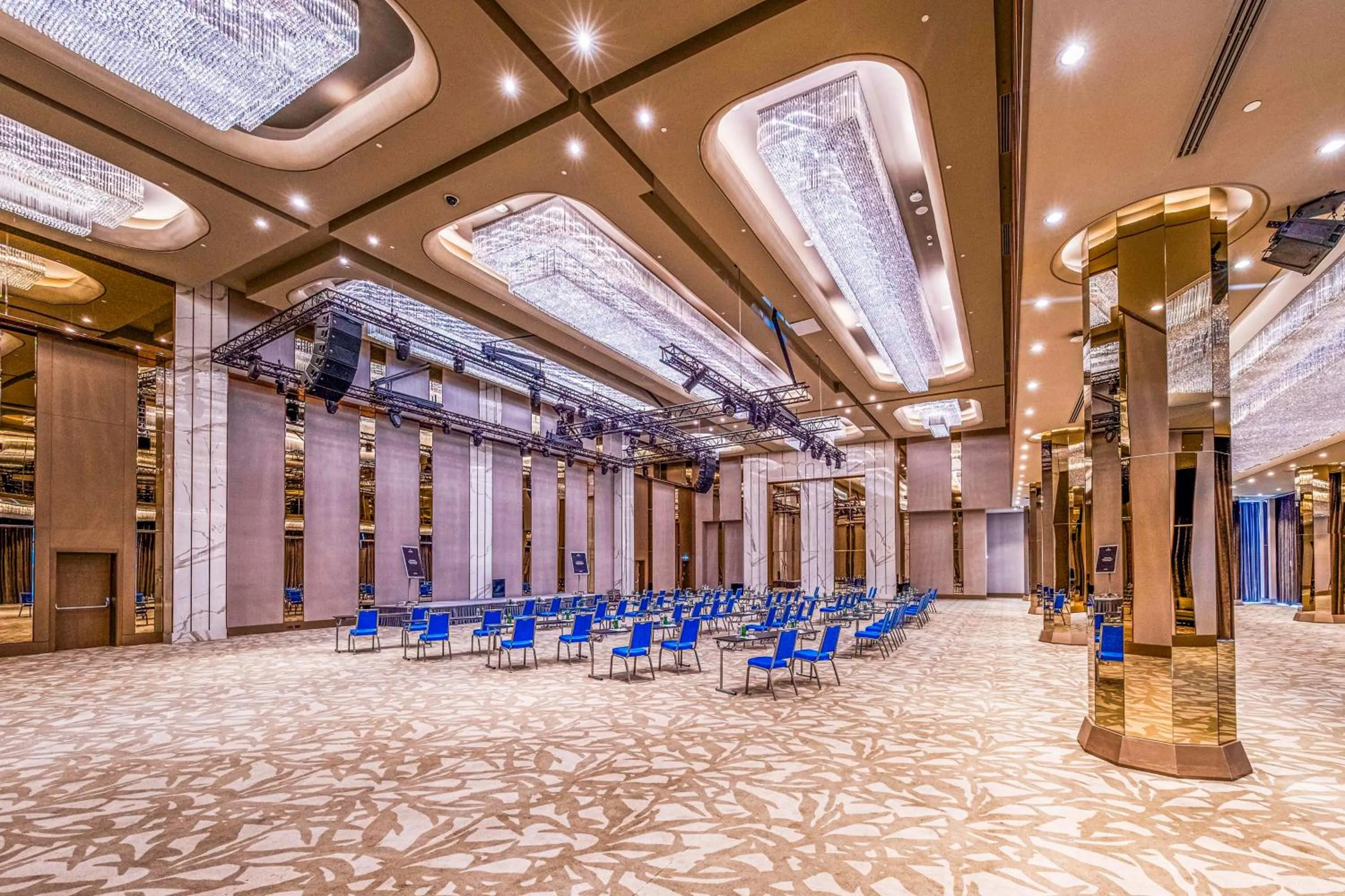 Meeting/conference room in Radisson Collection Hotel, Vadistanbul