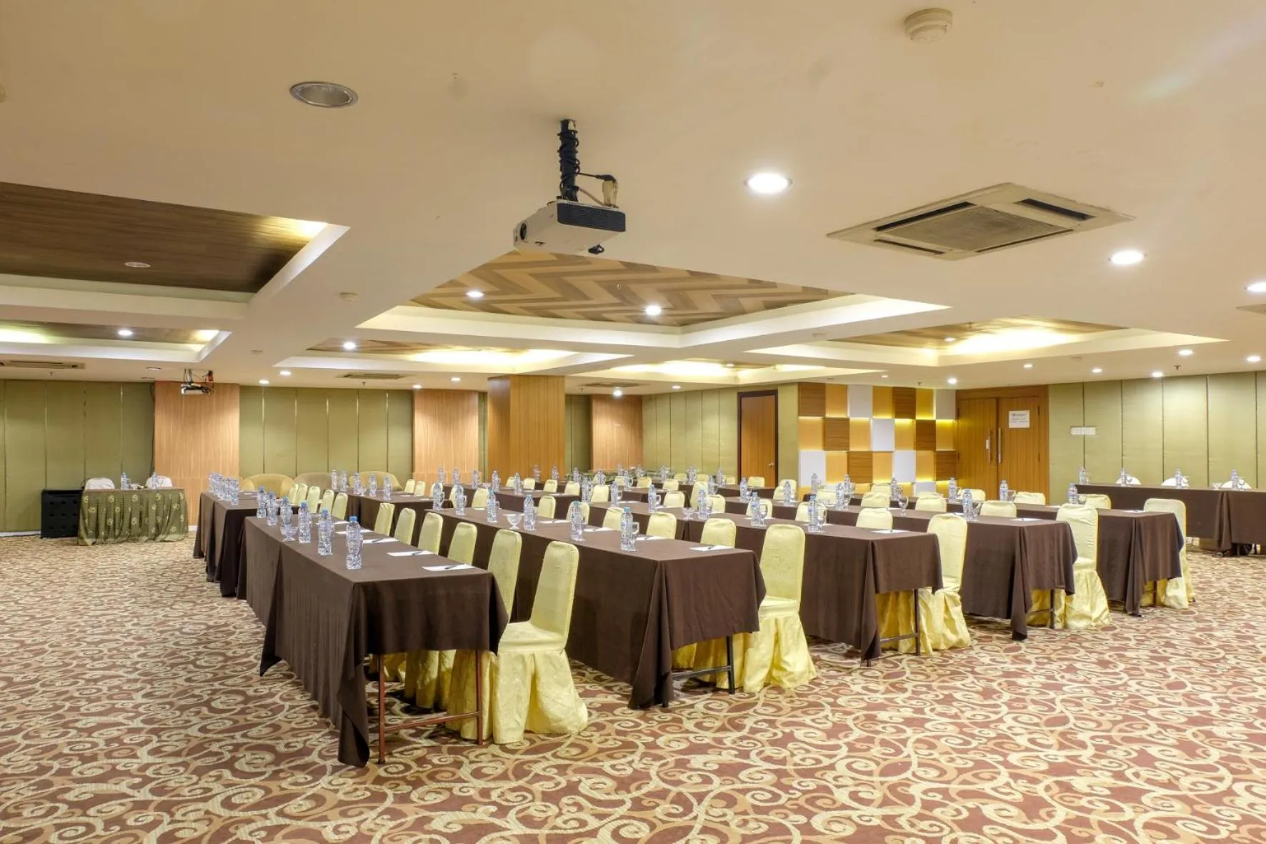 Banquet Facilities in Almadera Hotel