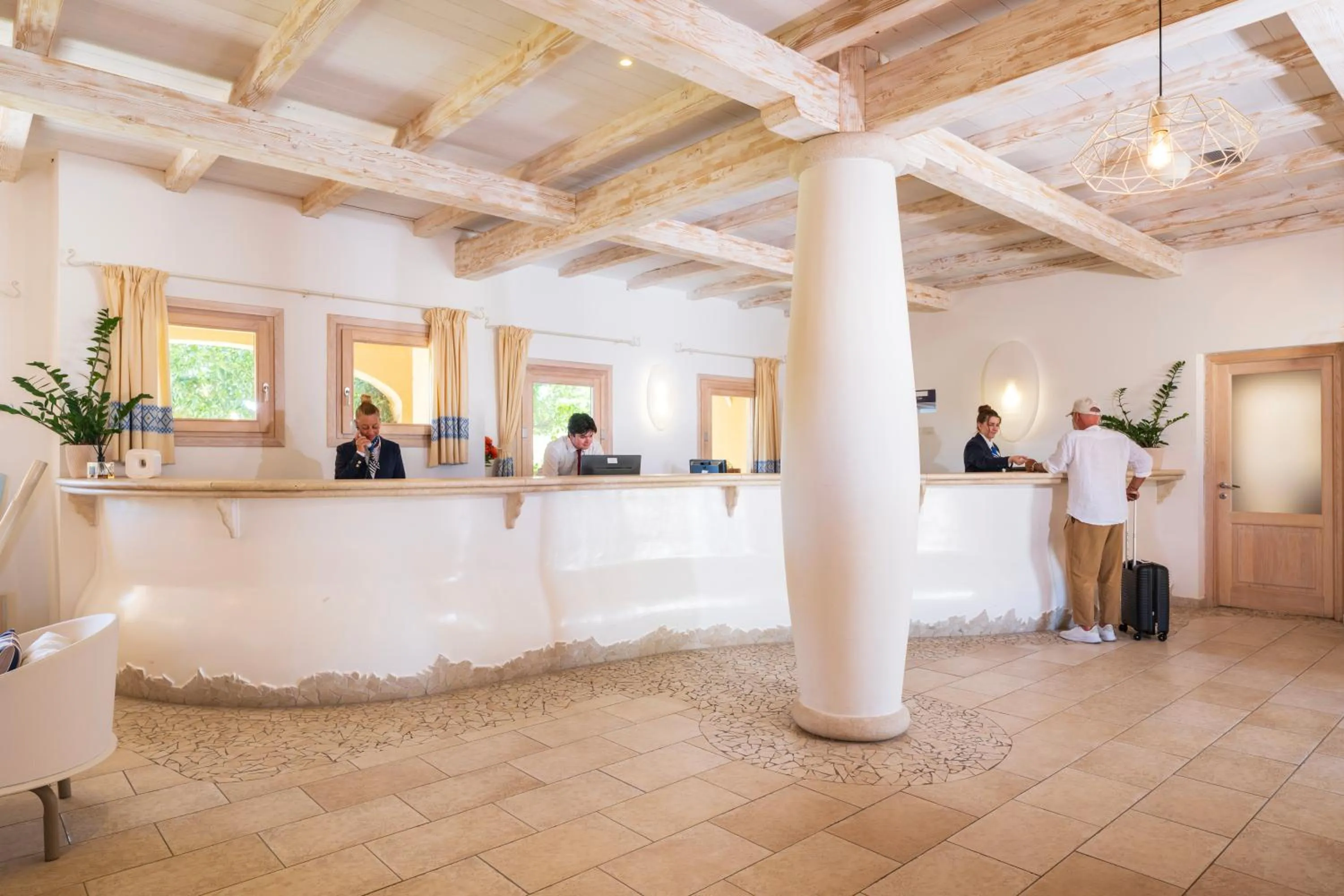 Staff in Janna e Sole Resort