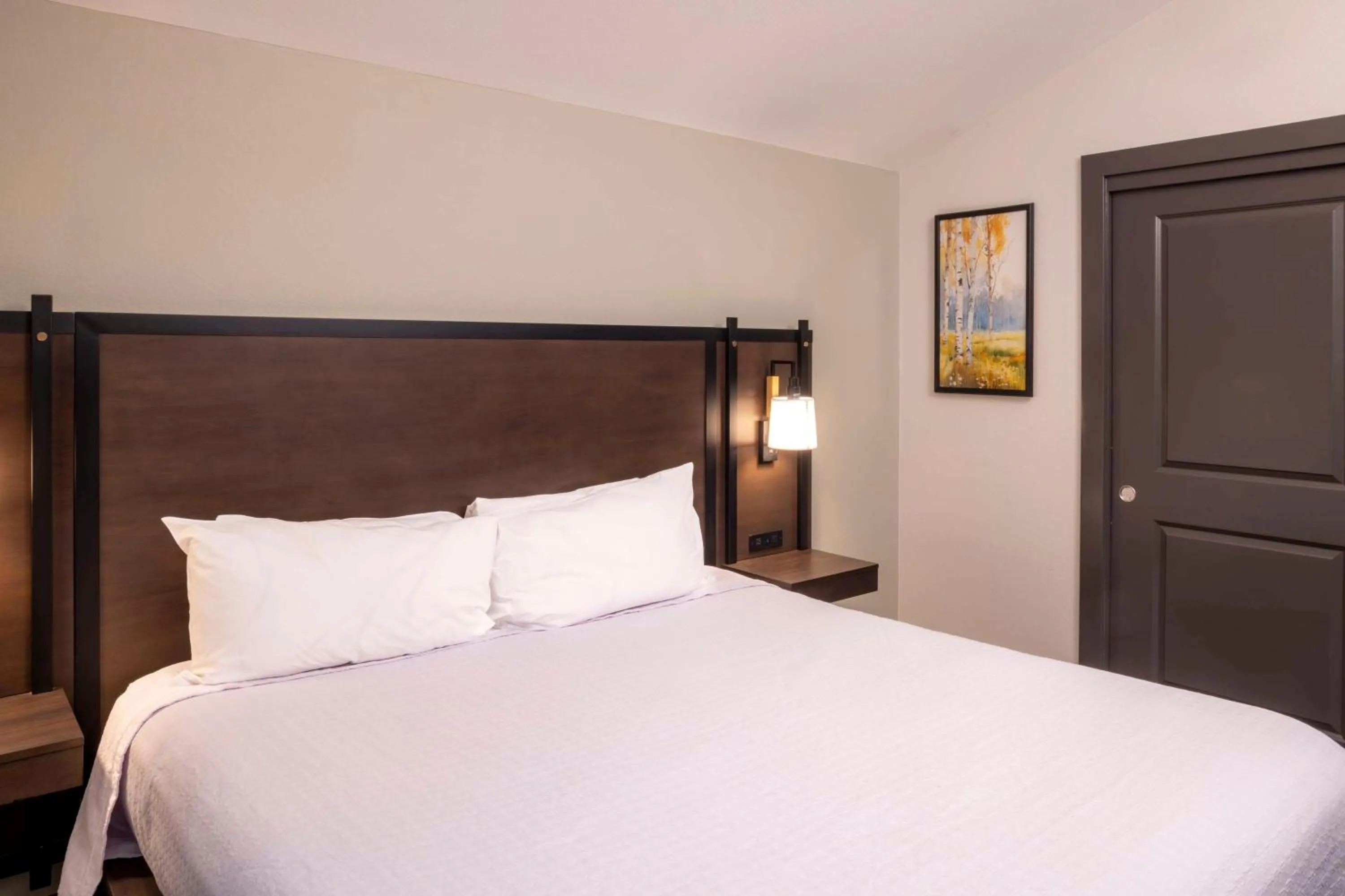 Bed in Homewood Suites by Hilton Jackson