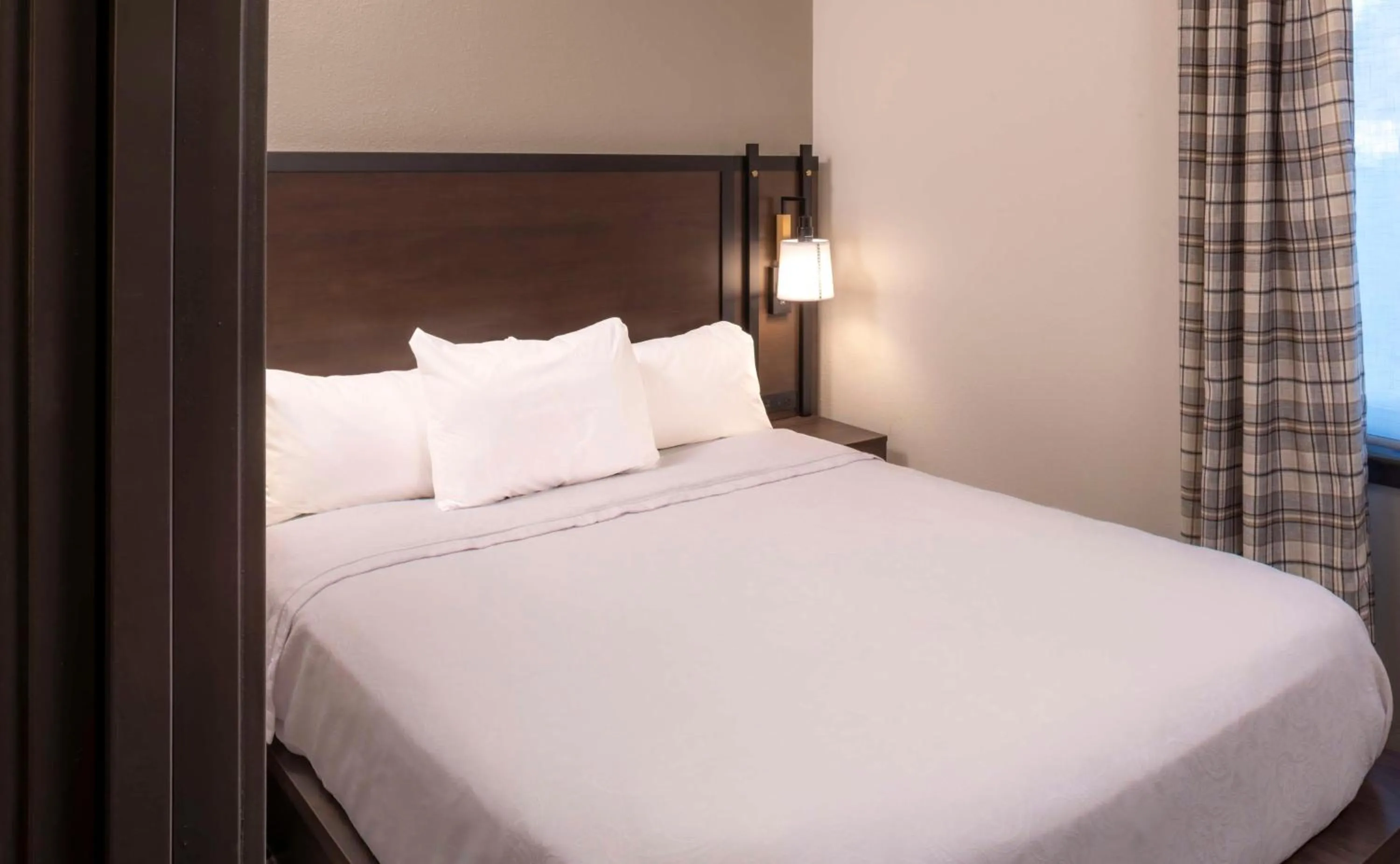 Bed in Homewood Suites by Hilton Jackson