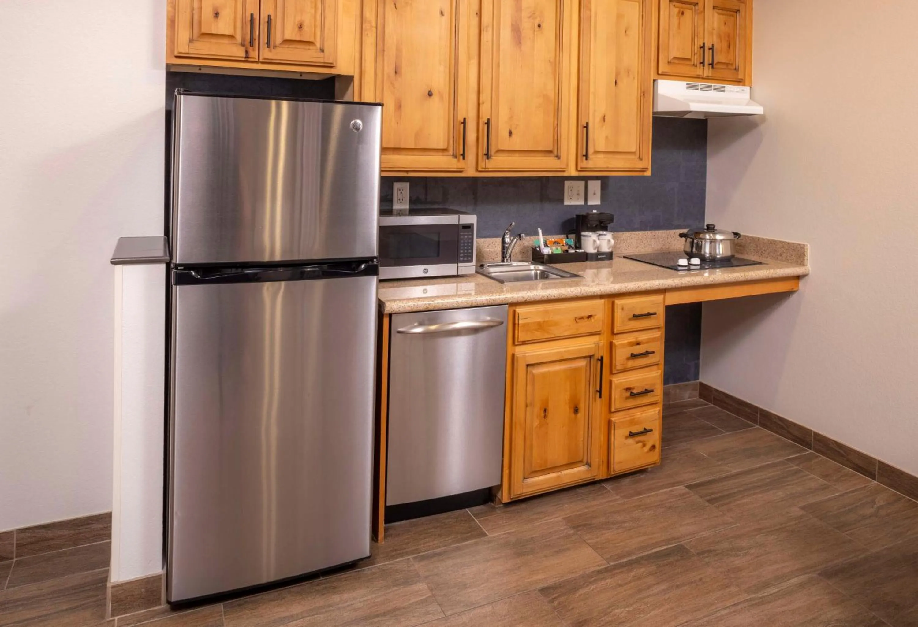 Kitchen or kitchenette in Homewood Suites by Hilton Jackson