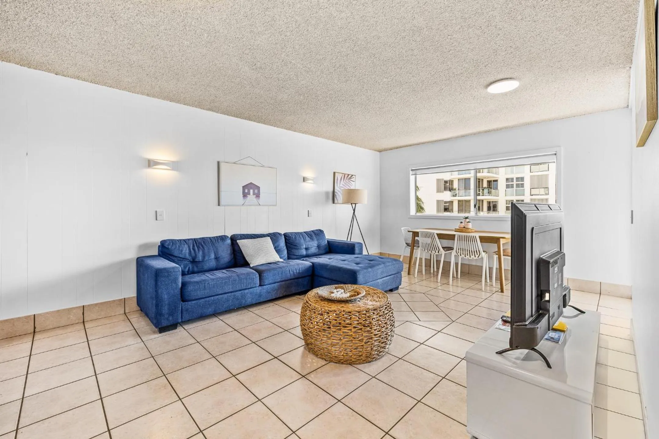 Living room in Maroochy Sands Holiday Apartments