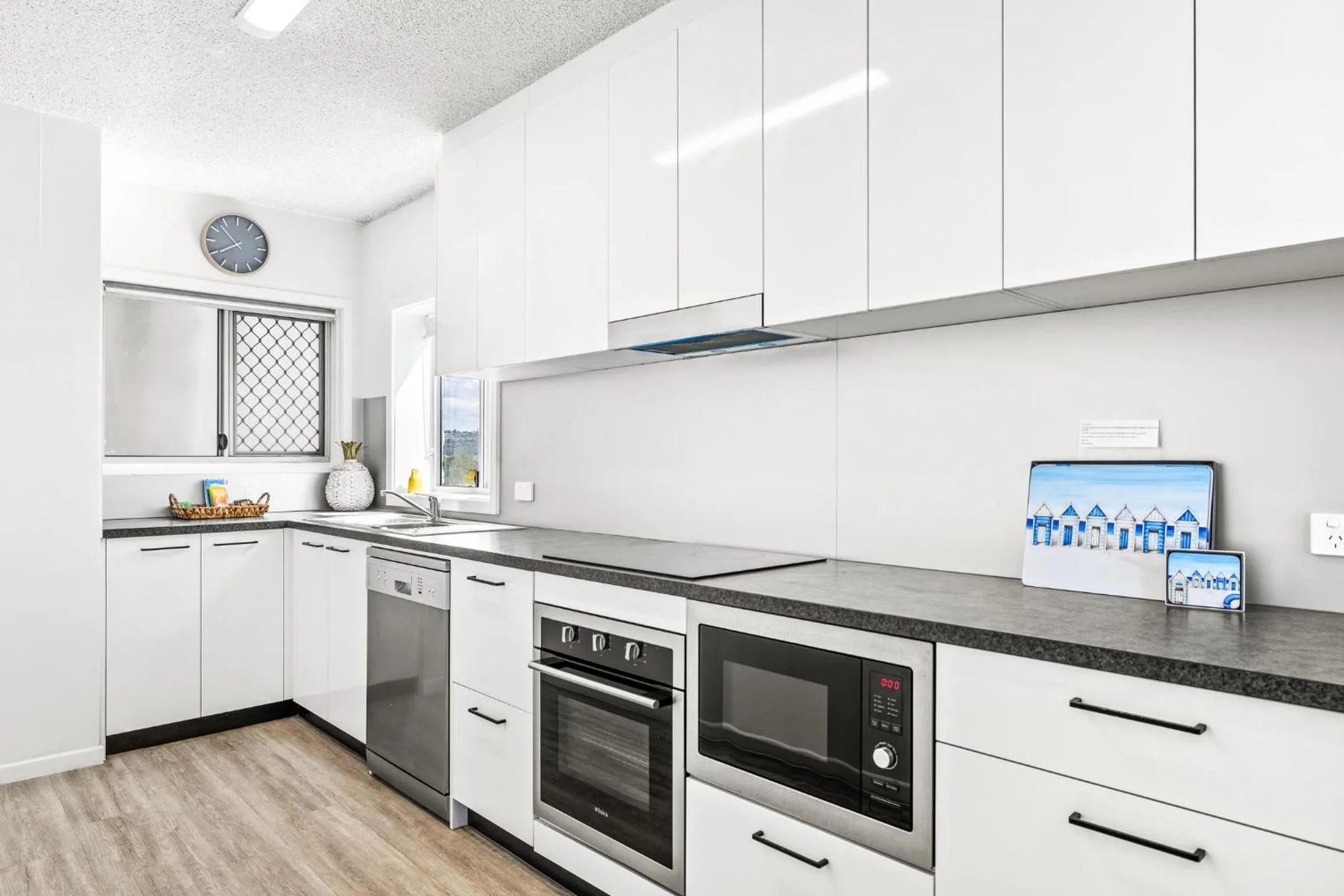 Kitchen or kitchenette in Maroochy Sands Holiday Apartments