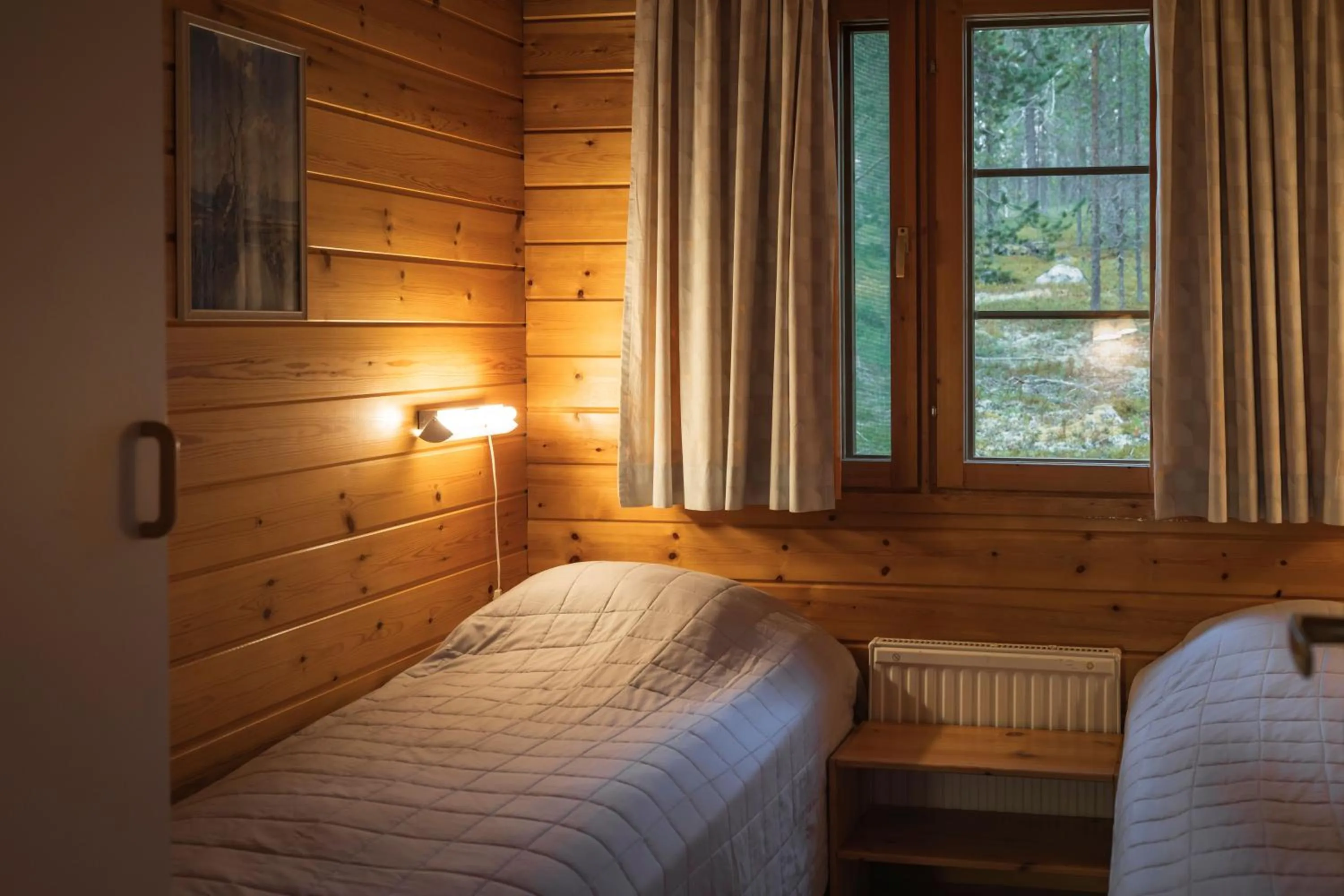 Bed in Jeris Lakeside Resort