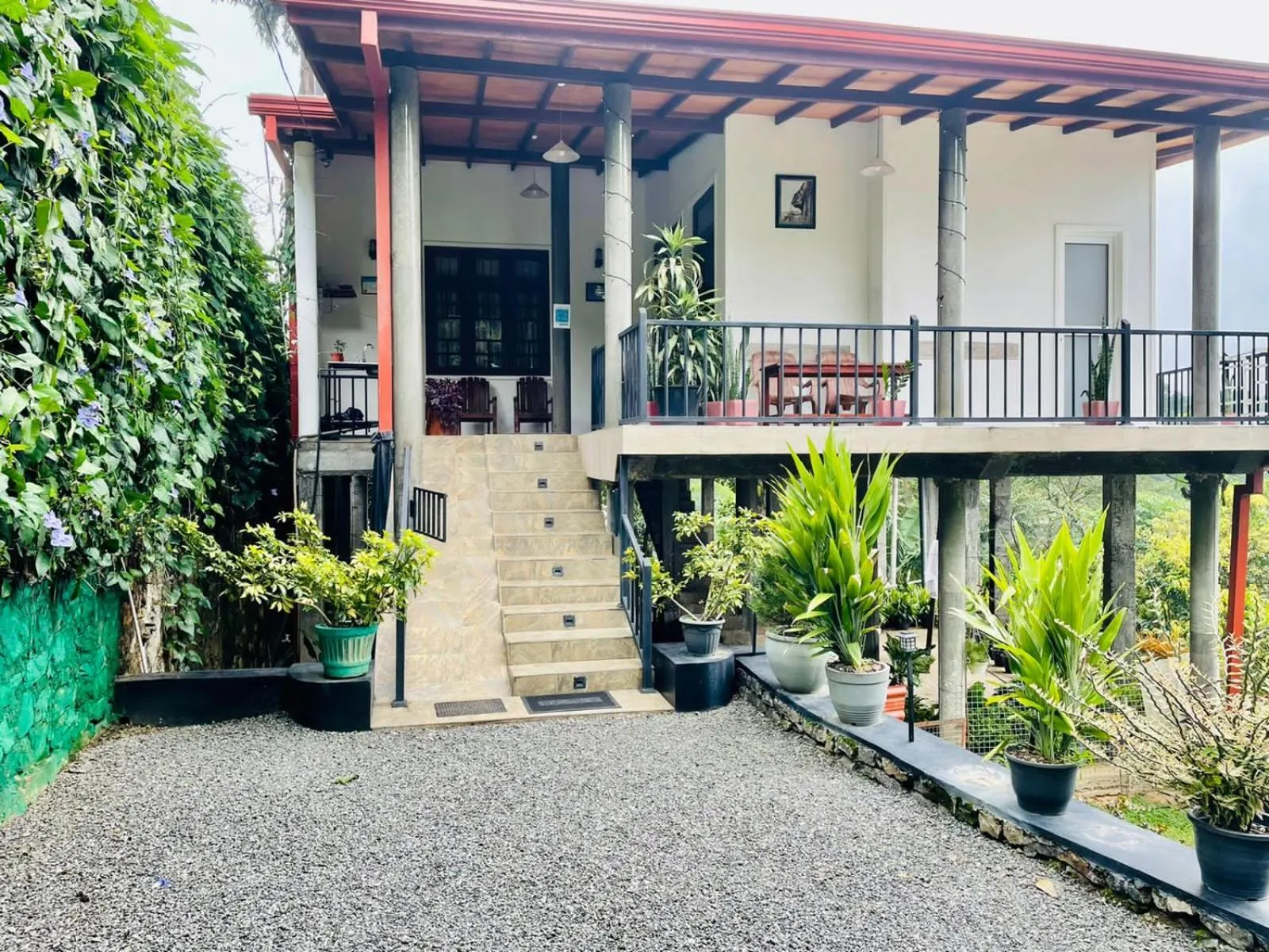 Property building in Poomaz Peace Palace