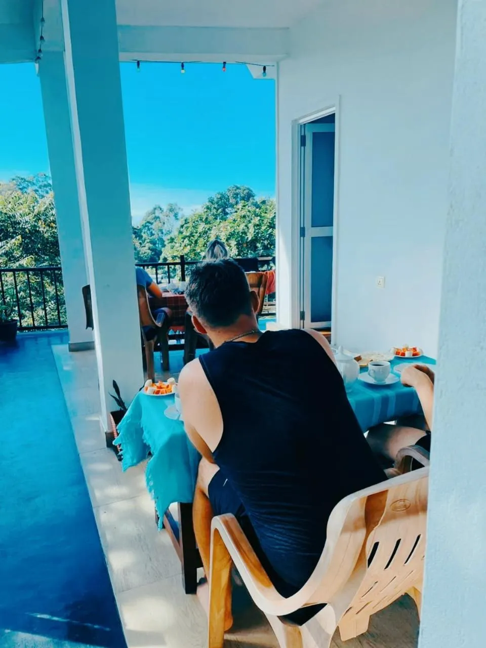 Breakfast in Poomaz Peace Palace