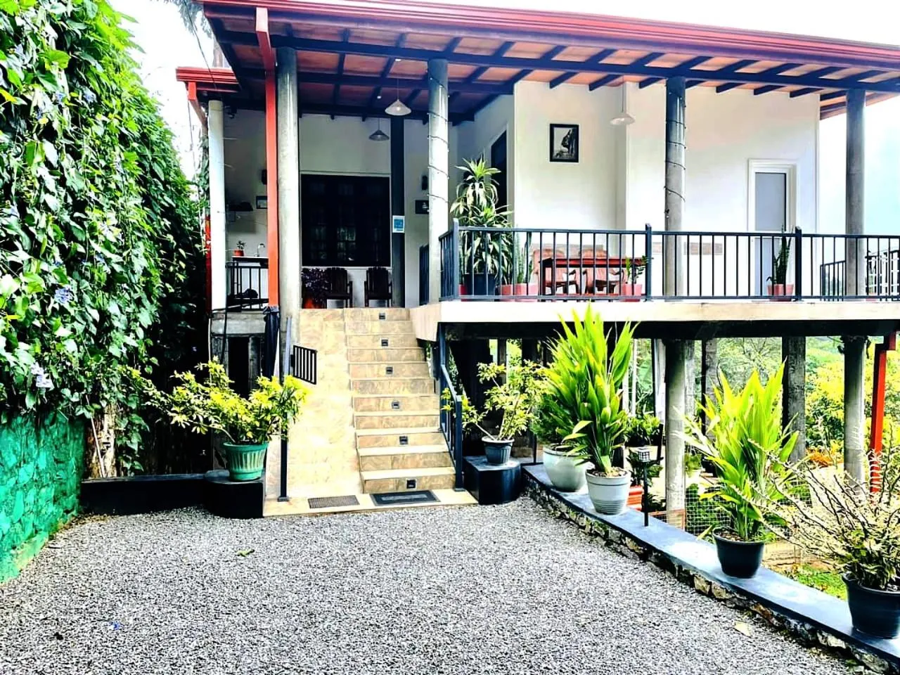 Property building in Poomaz Peace Palace