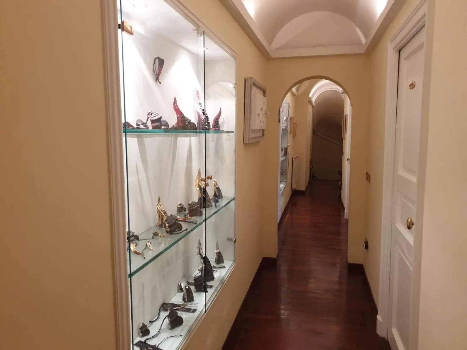 Property building in Calabritto Suite