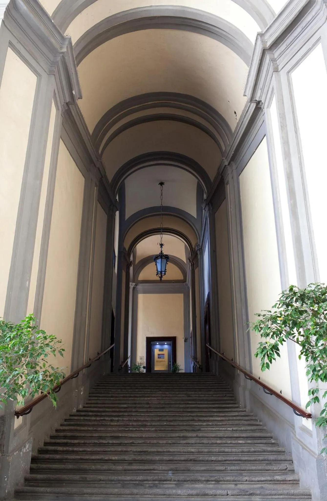 Facade/entrance in Calabritto Suite