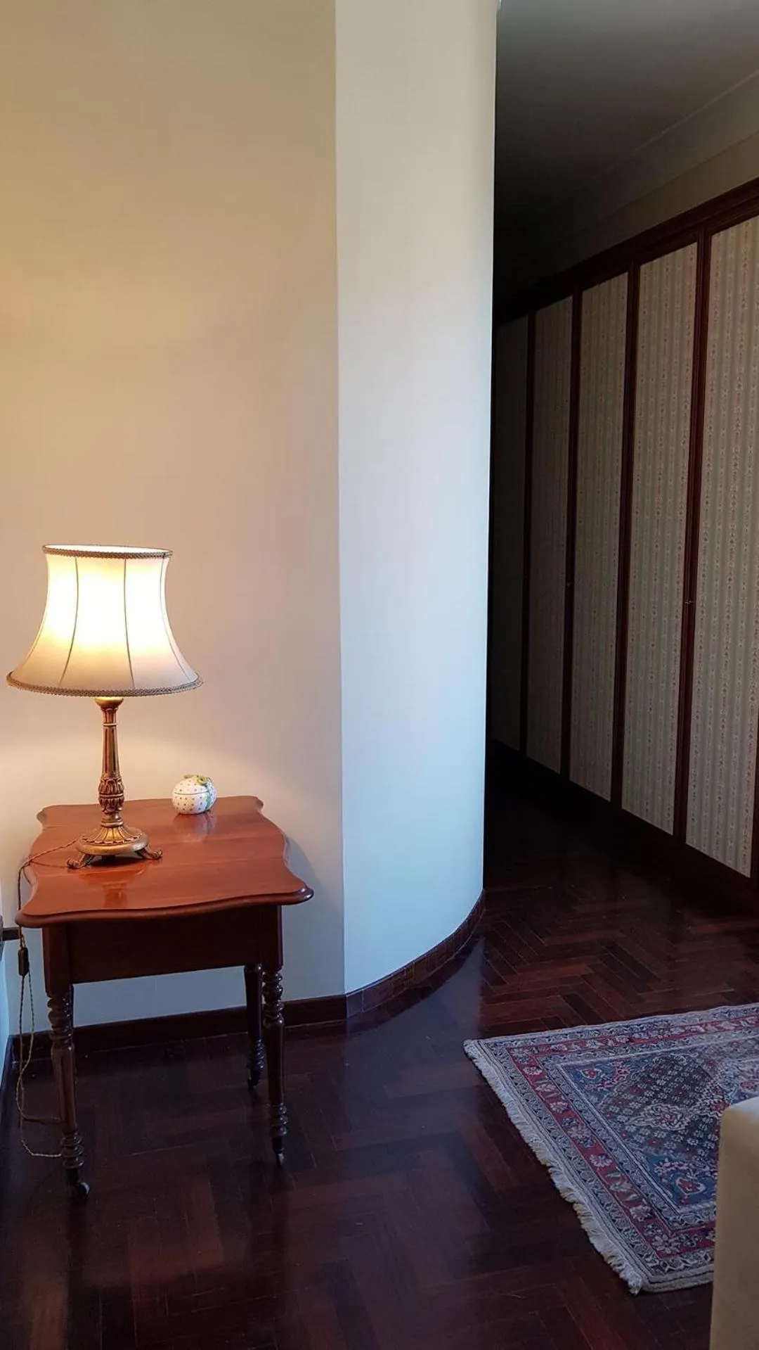 wardrobe in Calabritto Suite