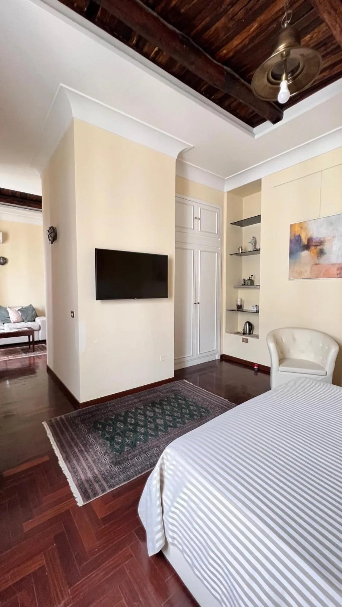 Bedroom, Bed in Calabritto Suite