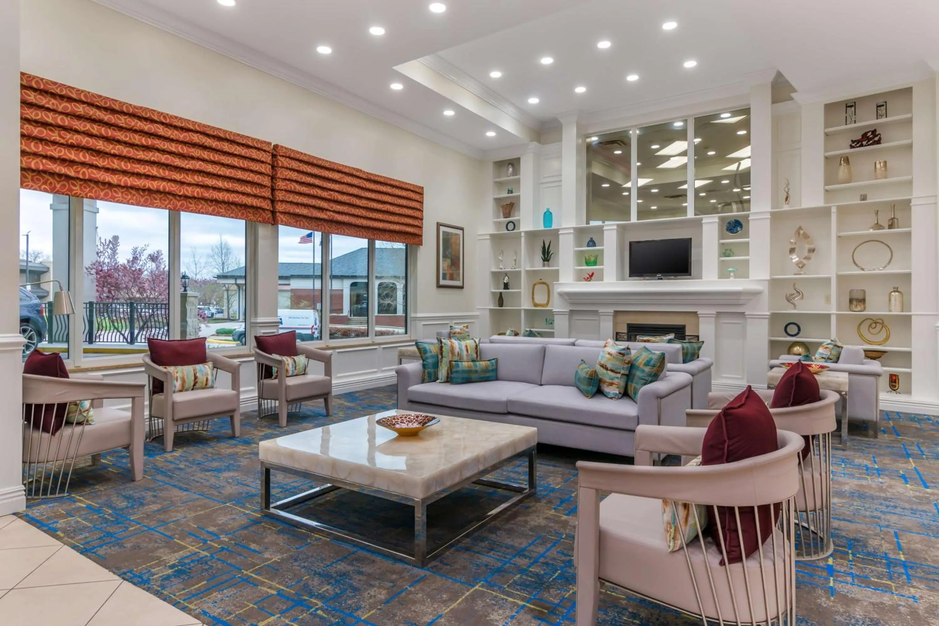 Lobby or reception in DoubleTree by Hilton Jefferson City