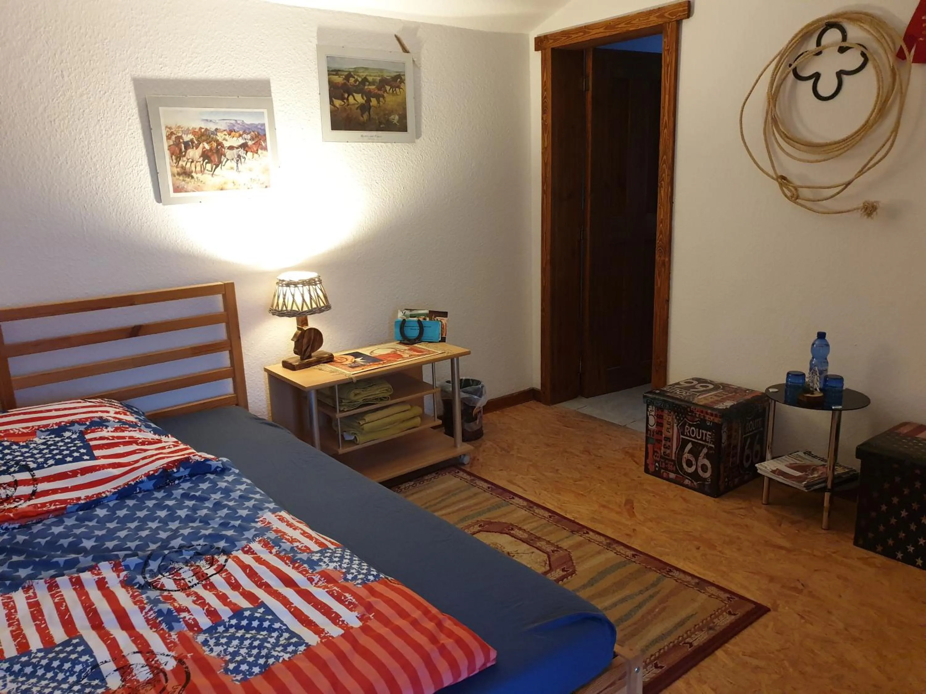 Bed in Chrom Ranch Reiterhof