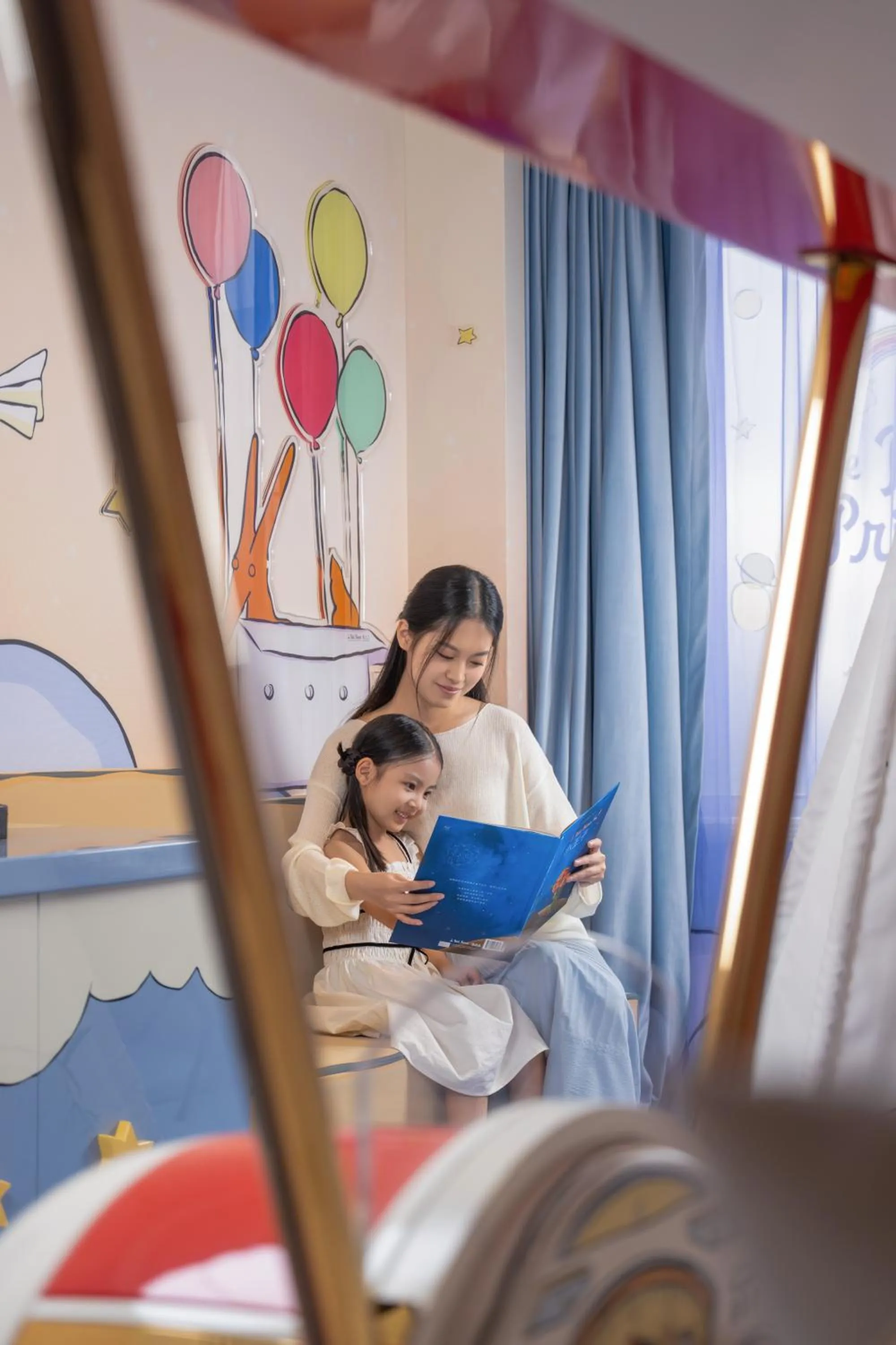 Bedroom in Four Seasons Hotel Beijing