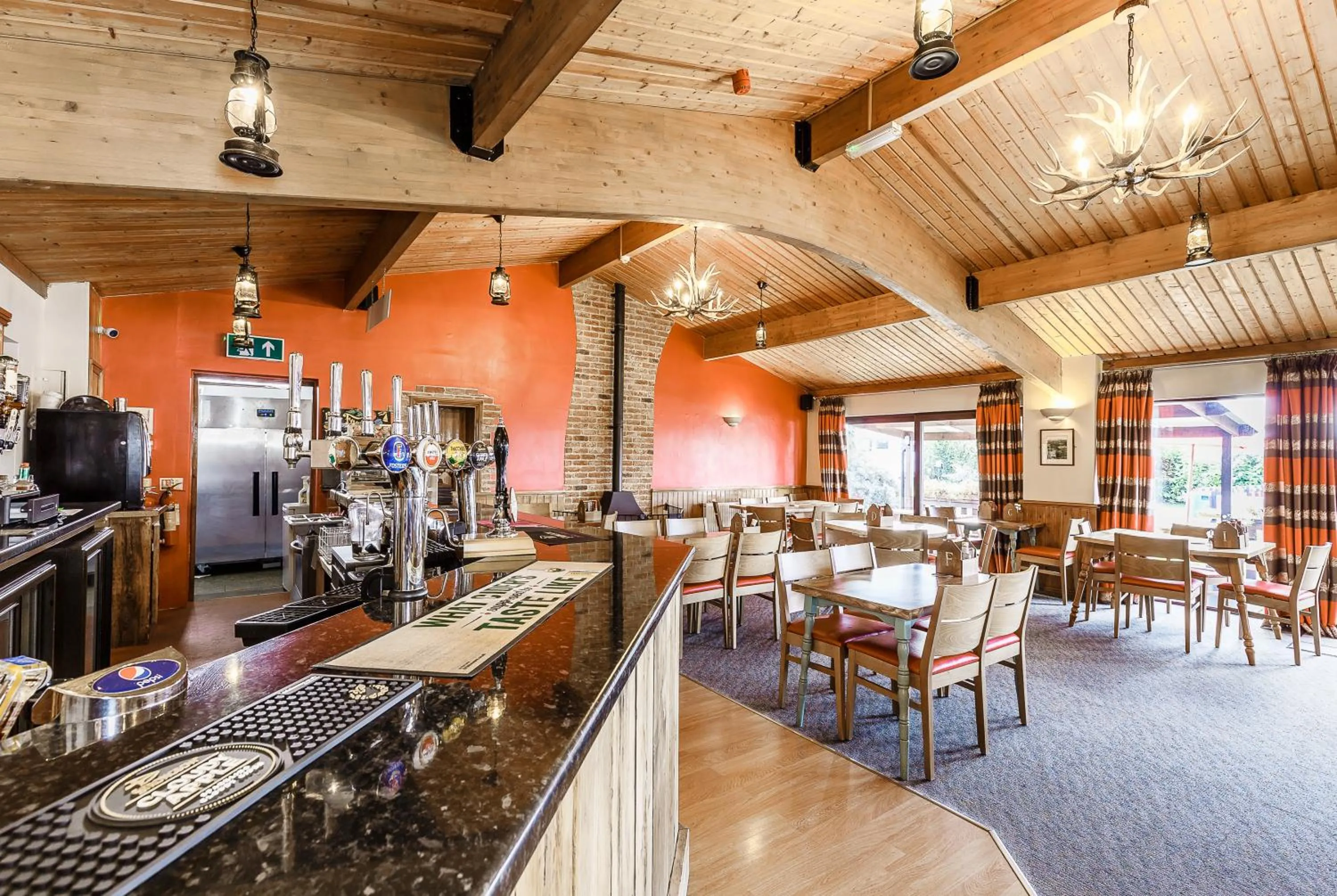 Restaurant/places to eat in Bucklegrove Holiday Park