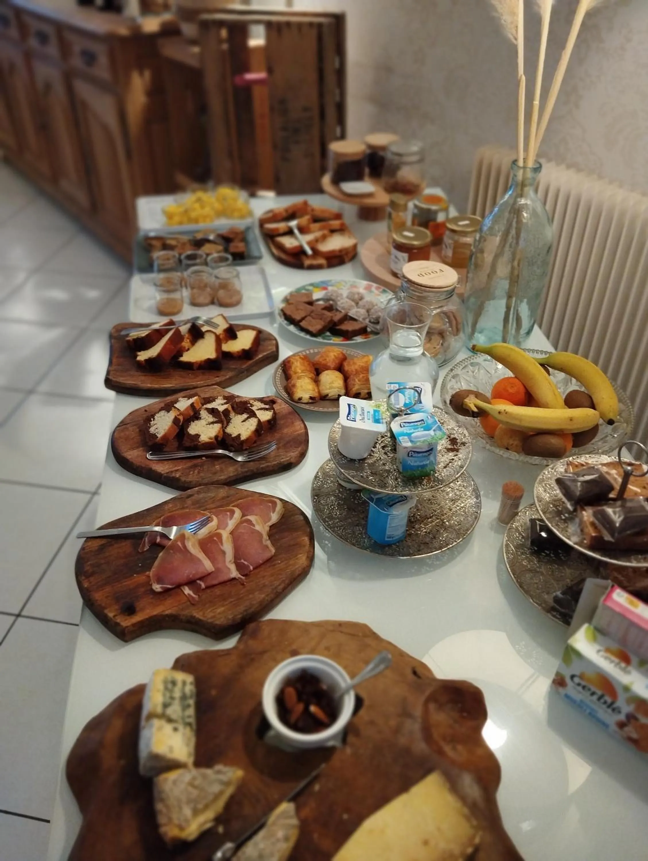 Breakfast in Château Les 4 Saisons