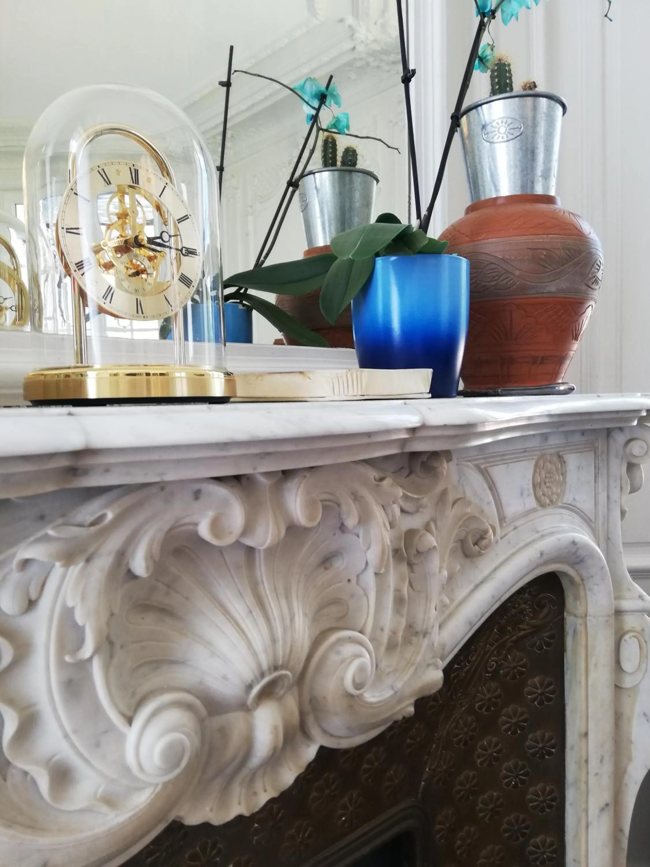 Decorative detail in Château Les 4 Saisons