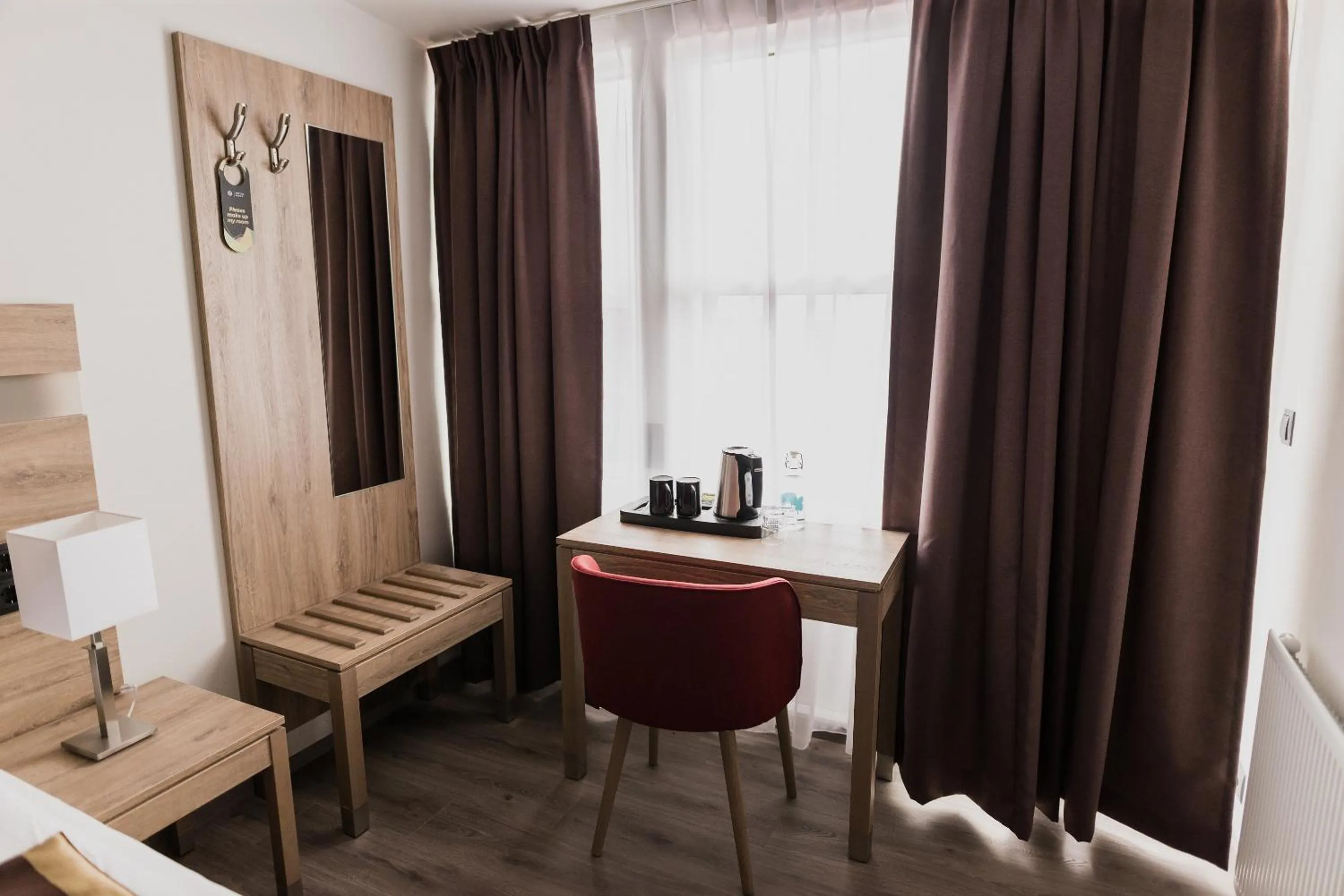 Coffee/tea facilities in Hotel Duus by Keflavik Airport