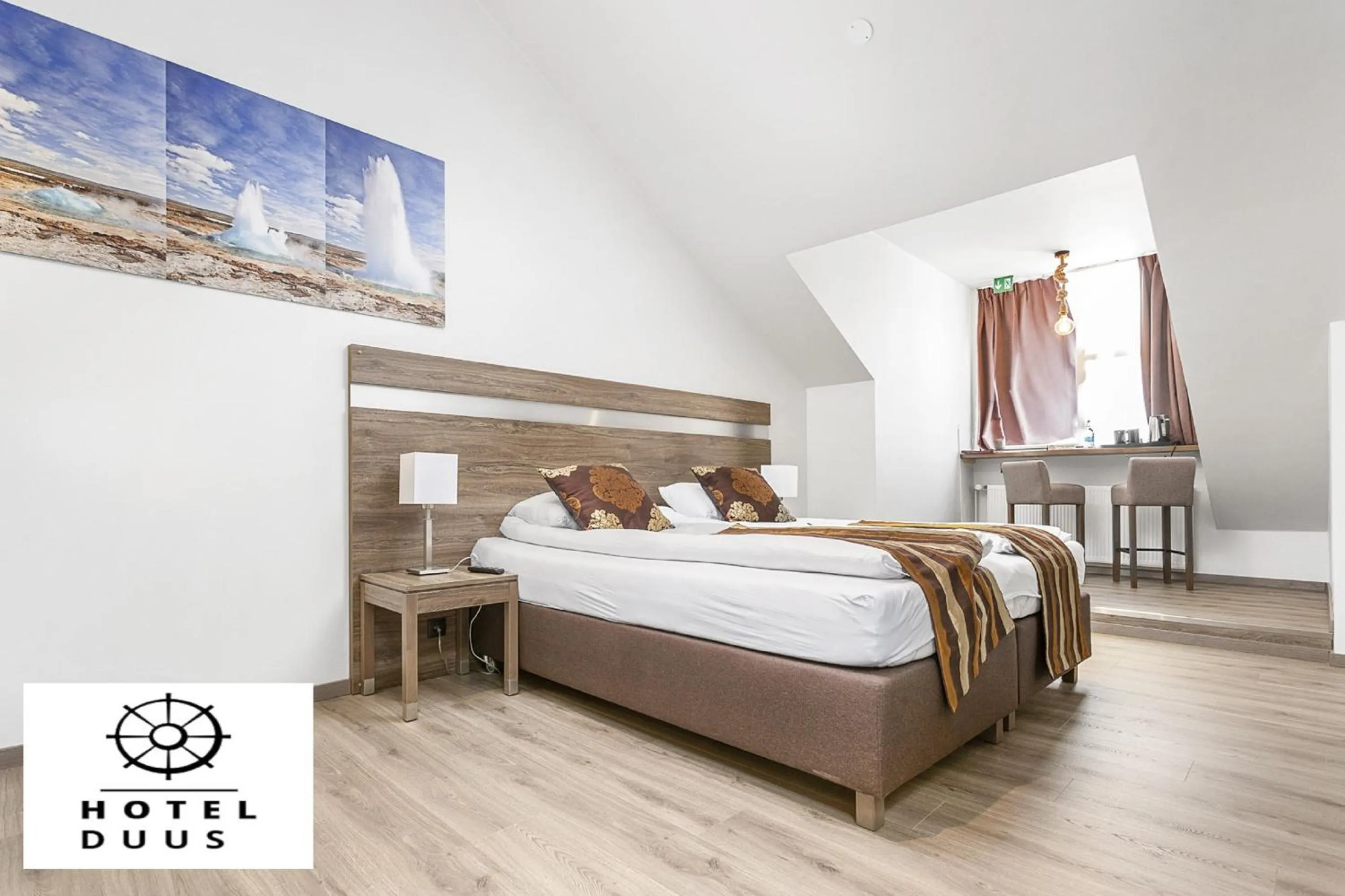 Bed in Hotel Duus by Keflavik Airport