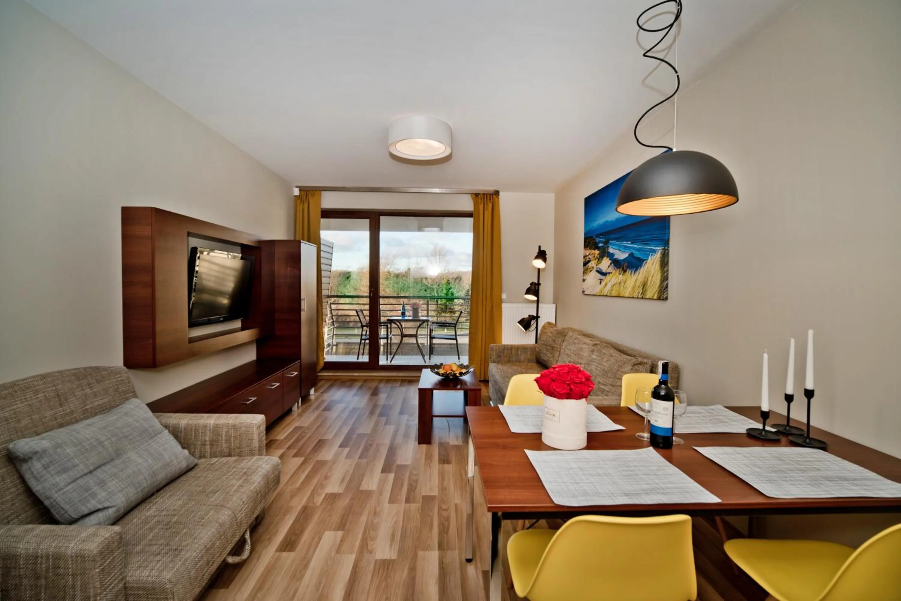 Studio Apartment with Balcony - B24 in BlueApart Apartamenty Na Klifie