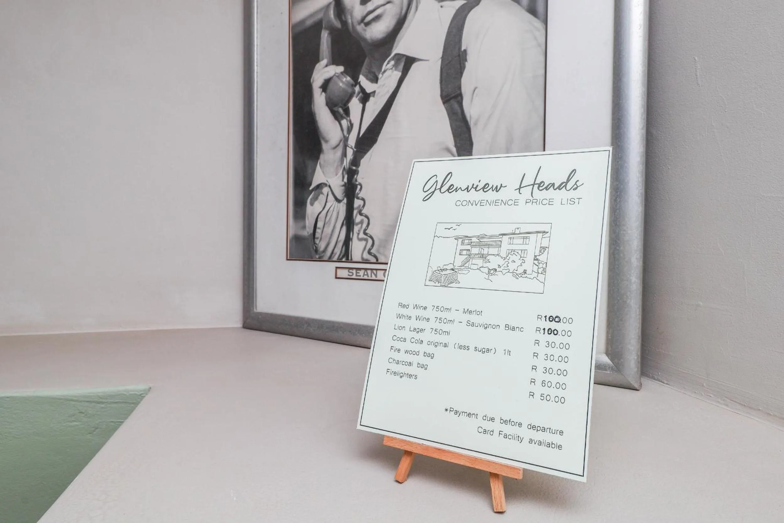 Drinks in Glenview Heads Apartments