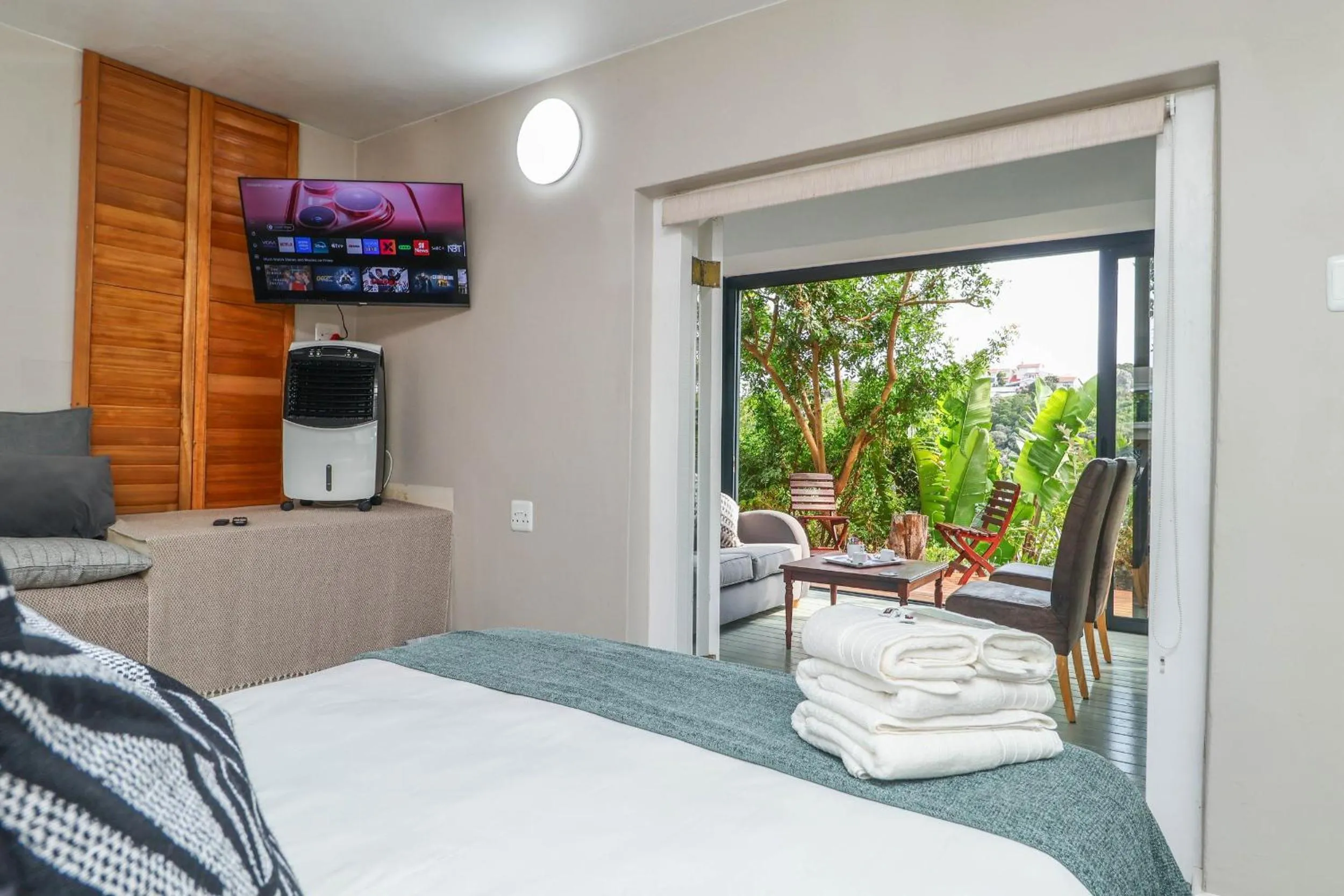 Bed in Glenview Heads Apartments