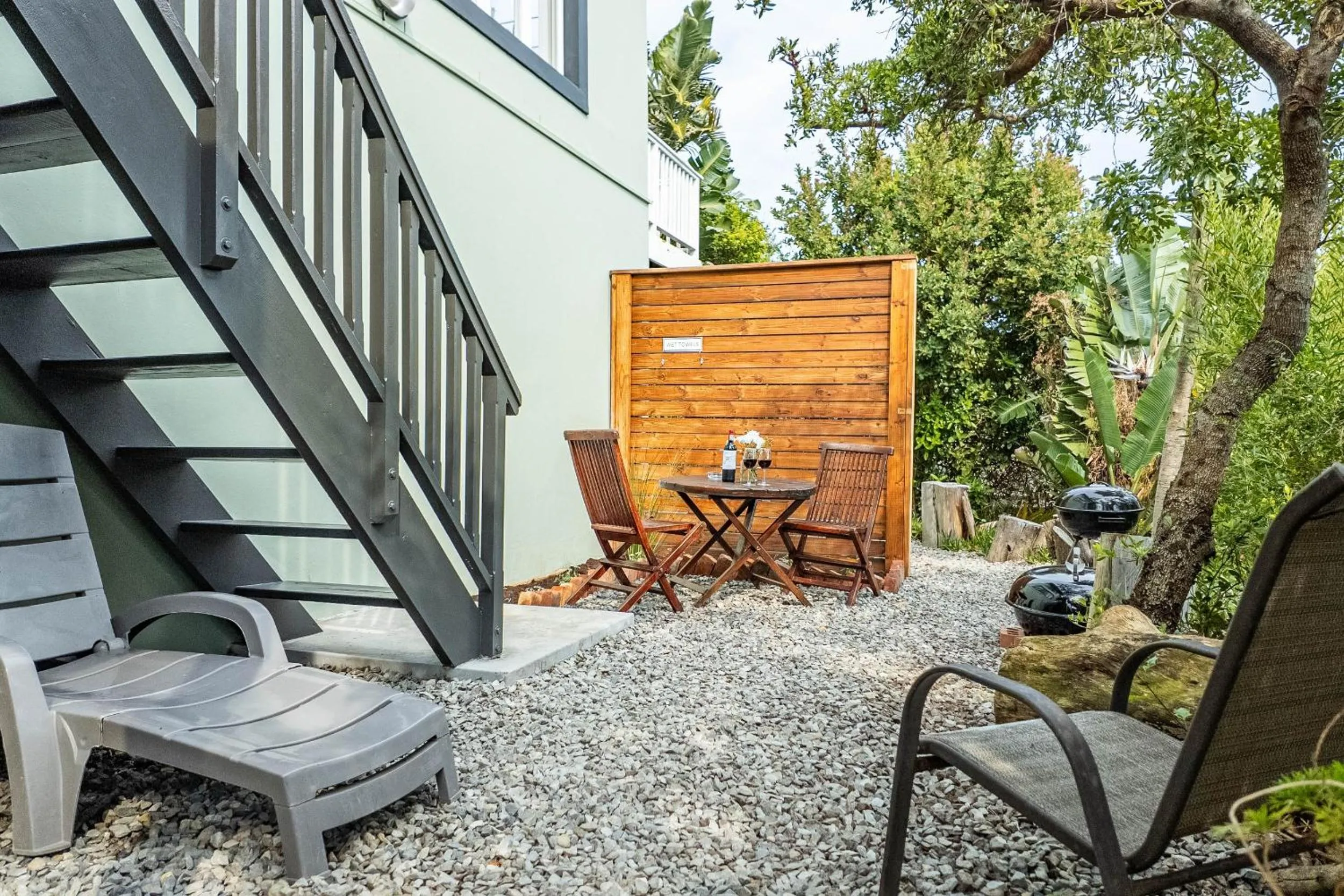 BBQ facilities in Glenview Heads Apartments