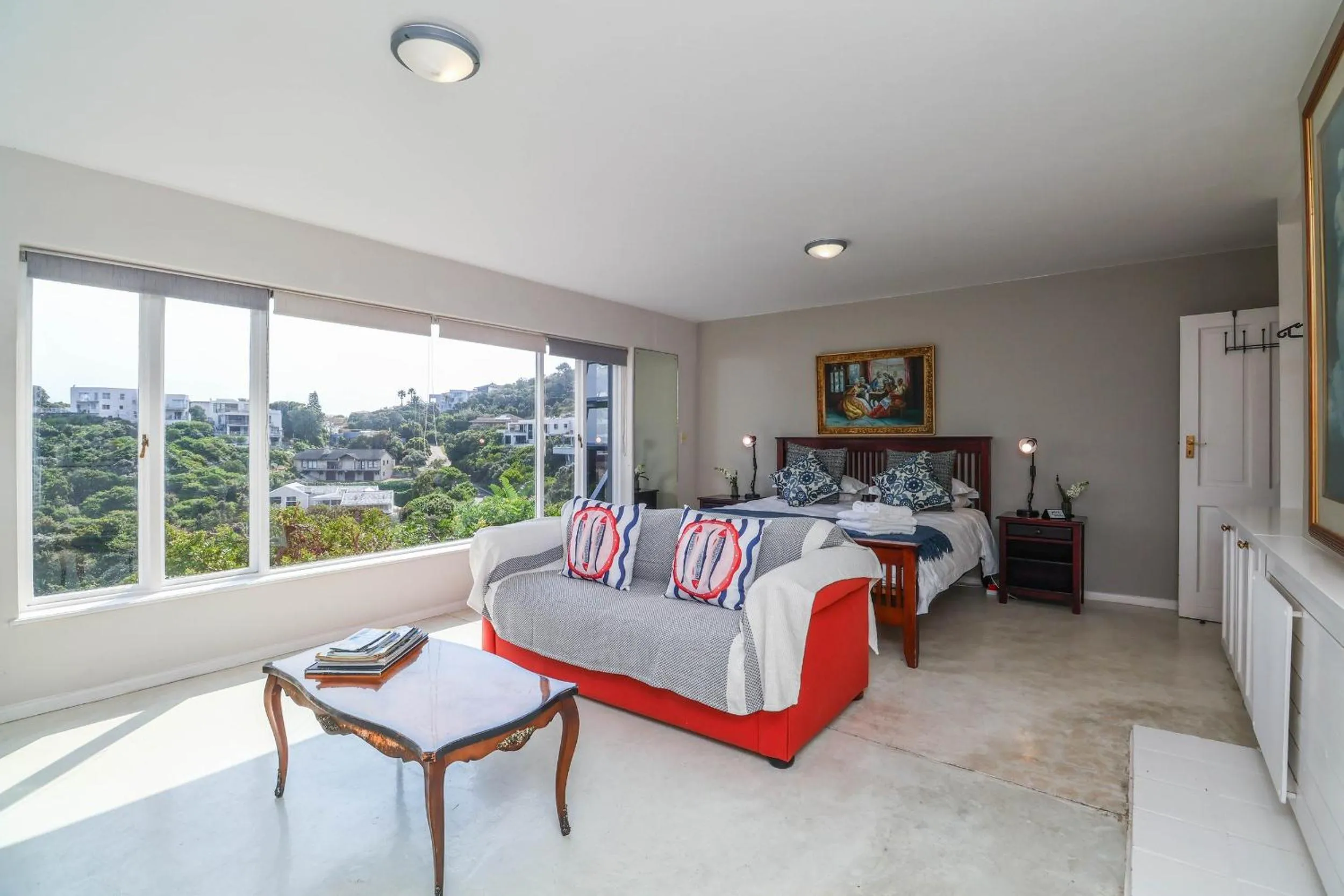 Bed in Glenview Heads Apartments