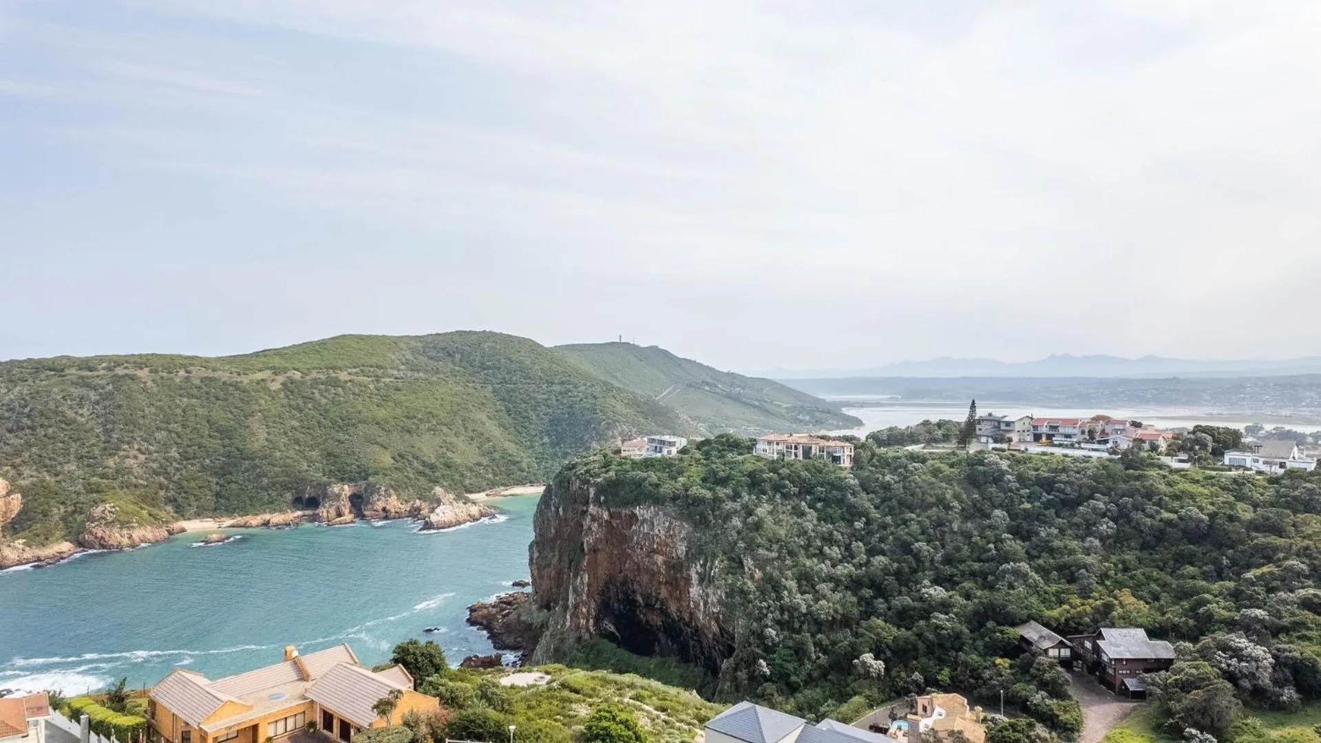 Nearby landmark in Glenview Heads Apartments