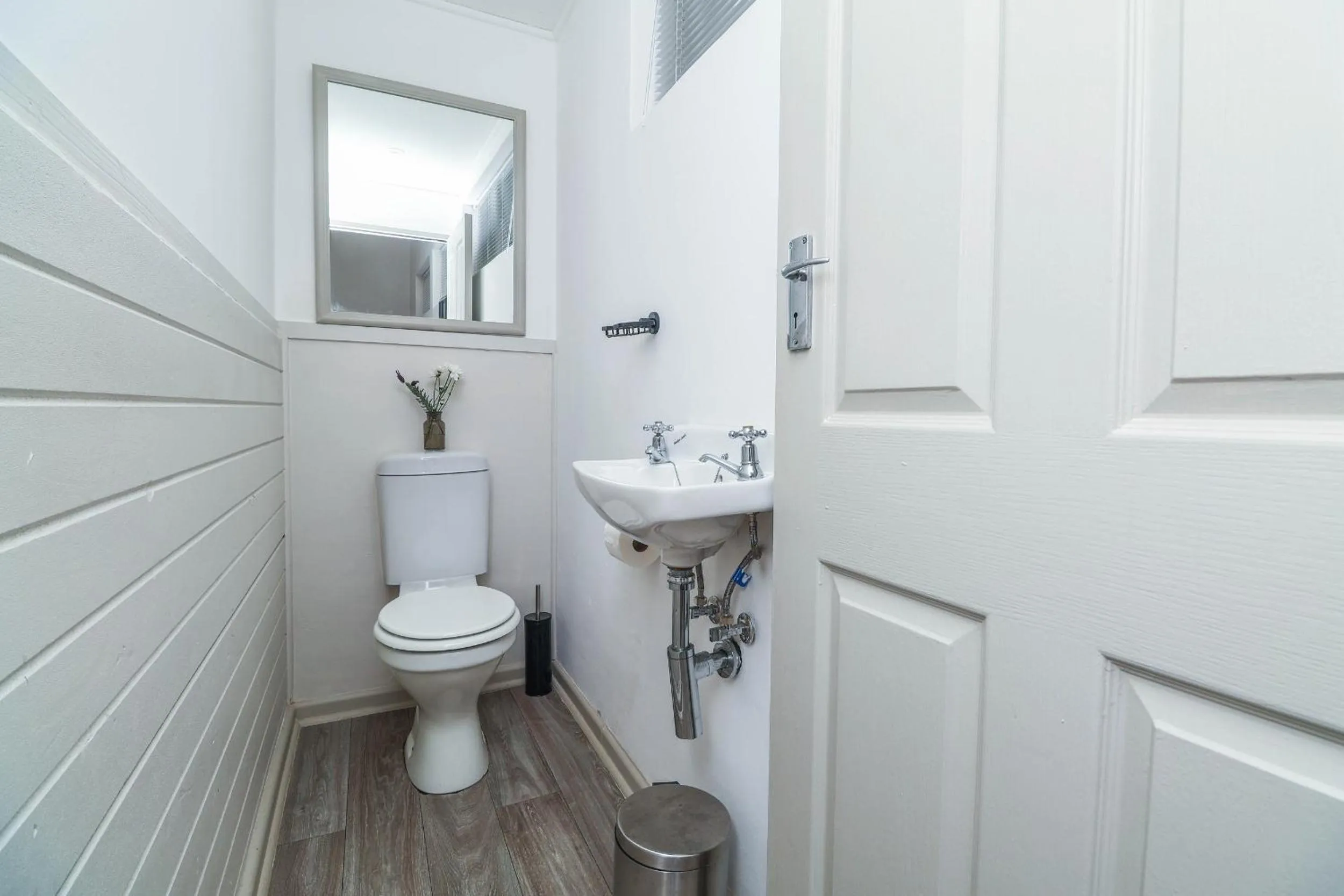 Toilet in Glenview Heads Apartments