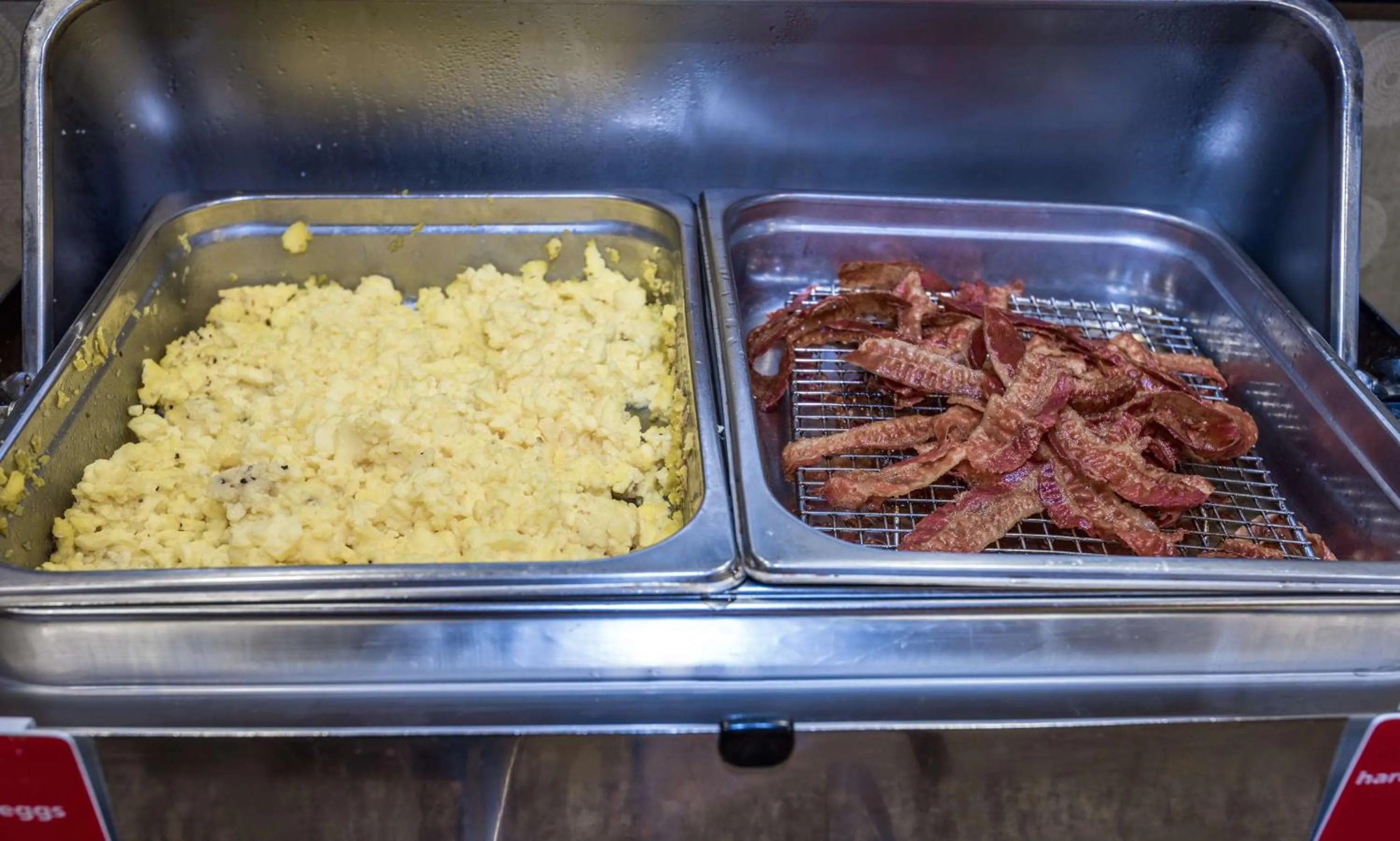 Dining area in Hampton Inn & Suites Montgomery-Downtown