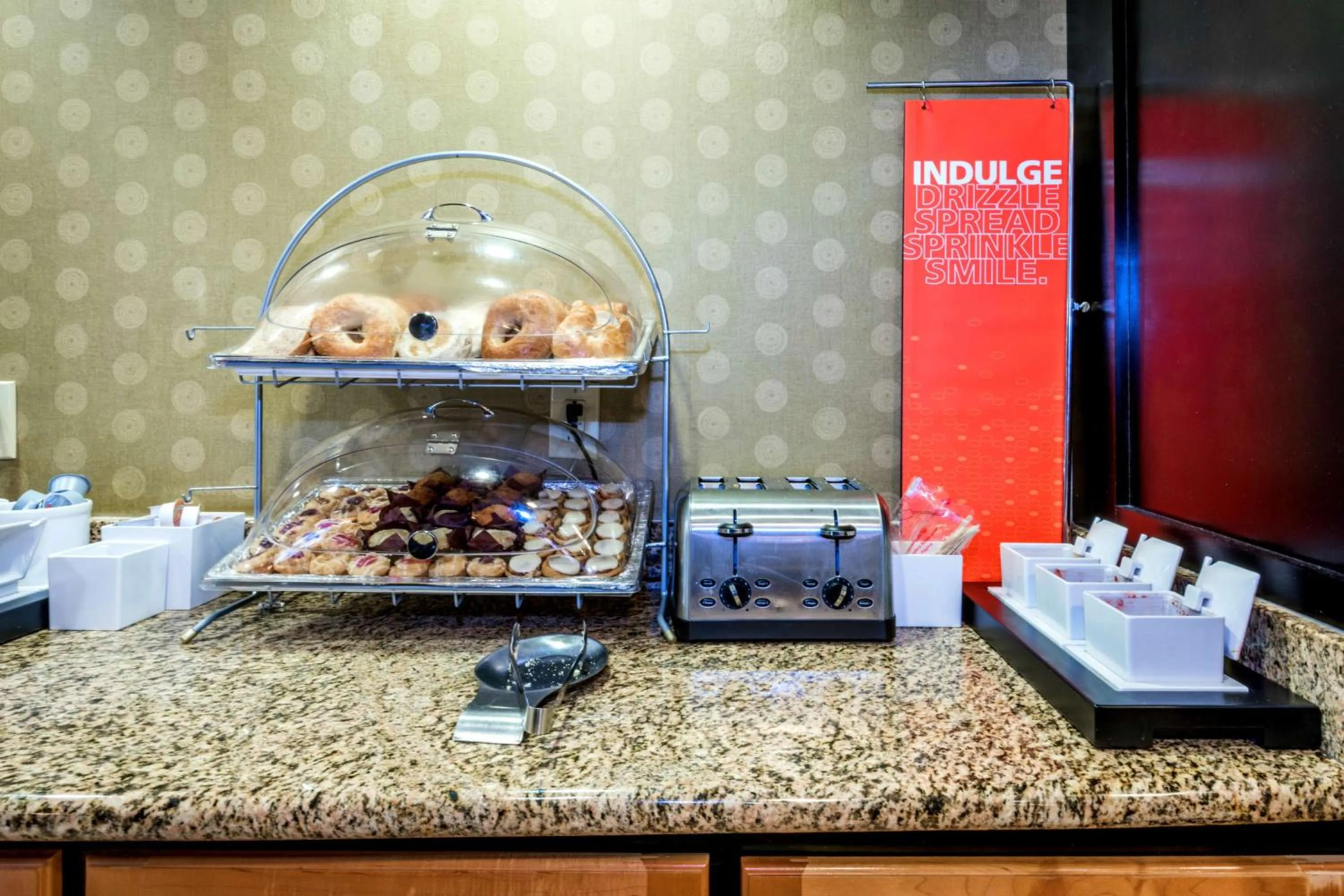 Dining area in Hampton Inn & Suites Montgomery-Downtown